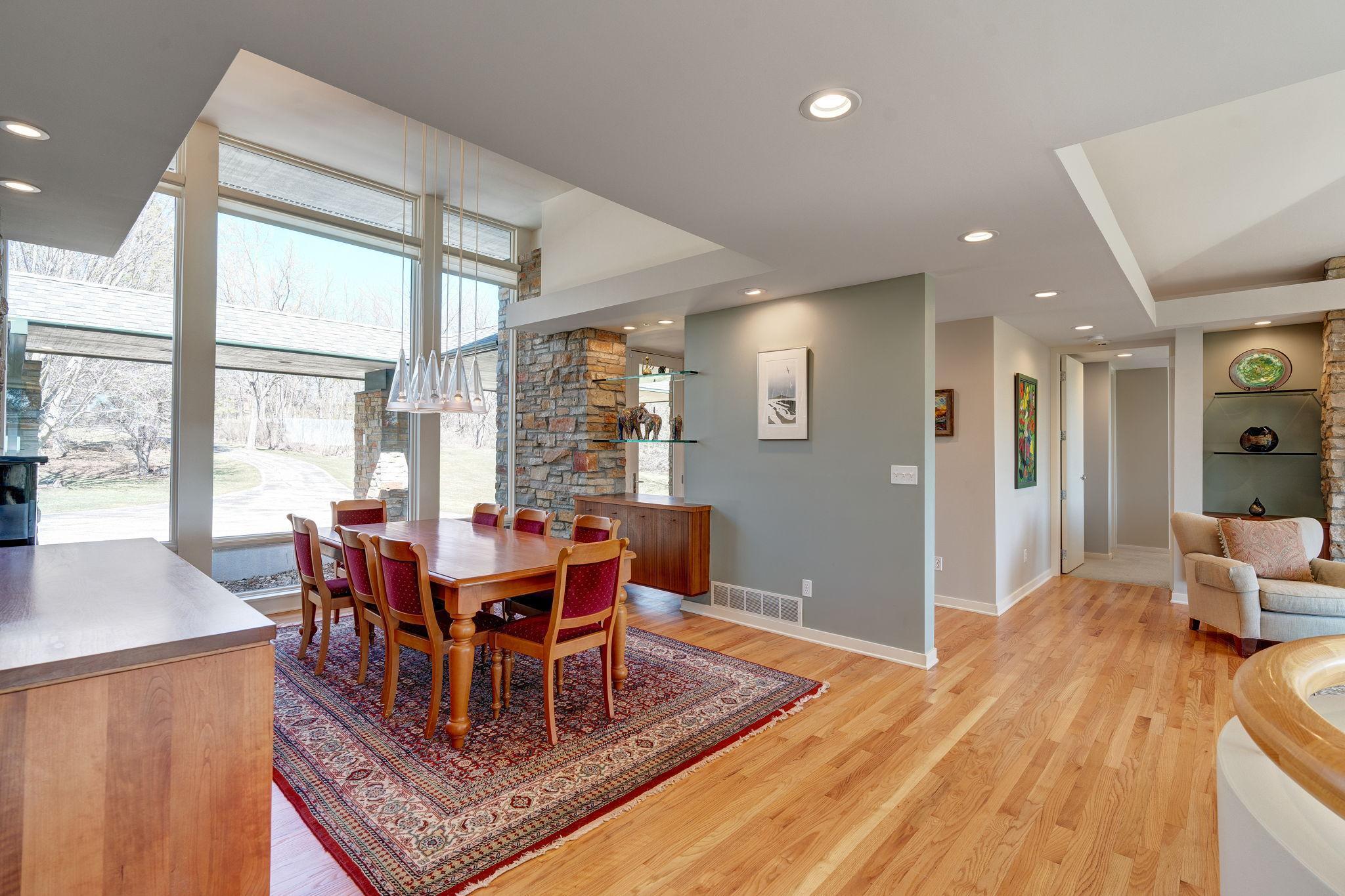 5484 Weatherhill Road SW