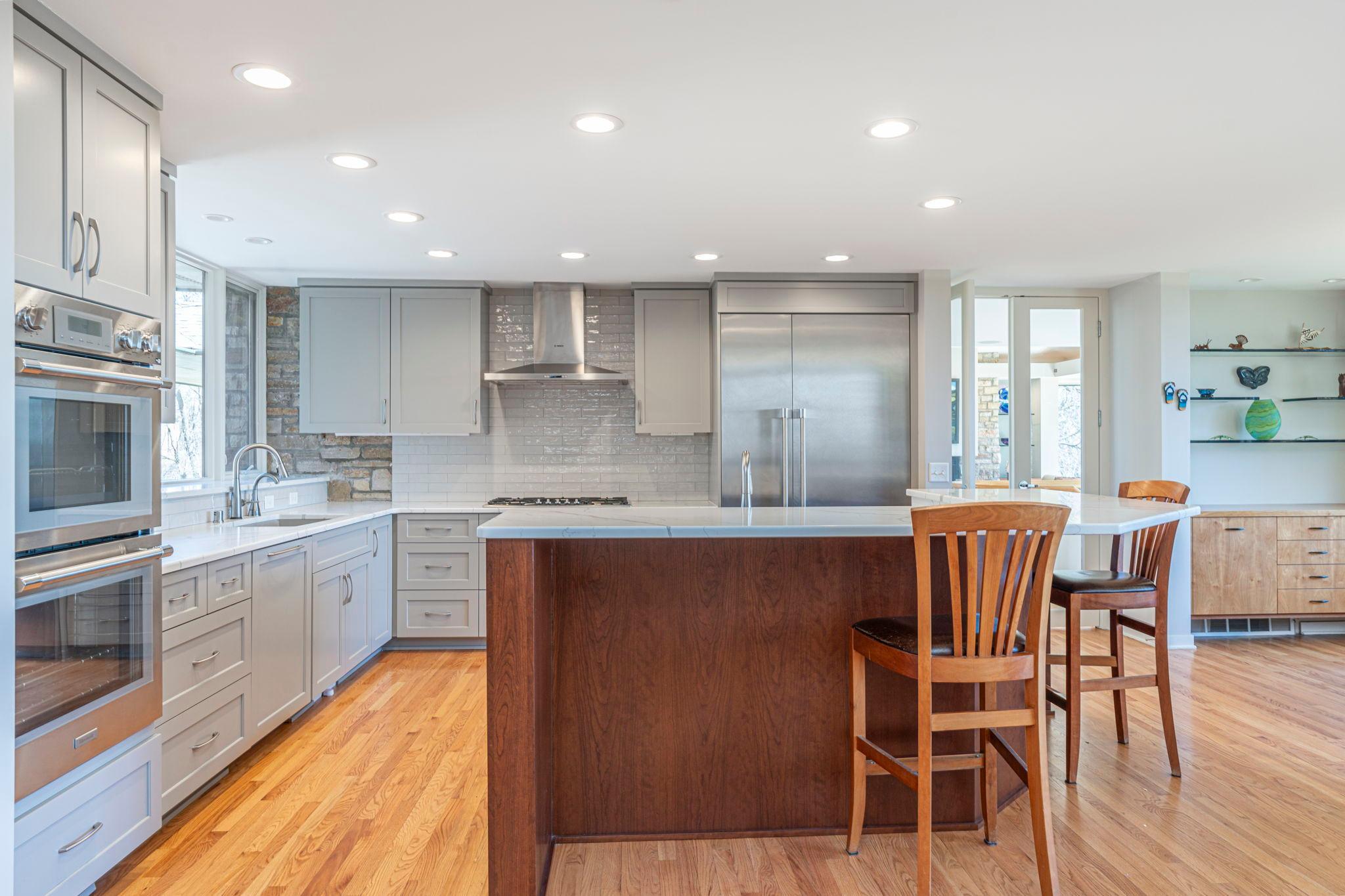 5484 Weatherhill Road SW