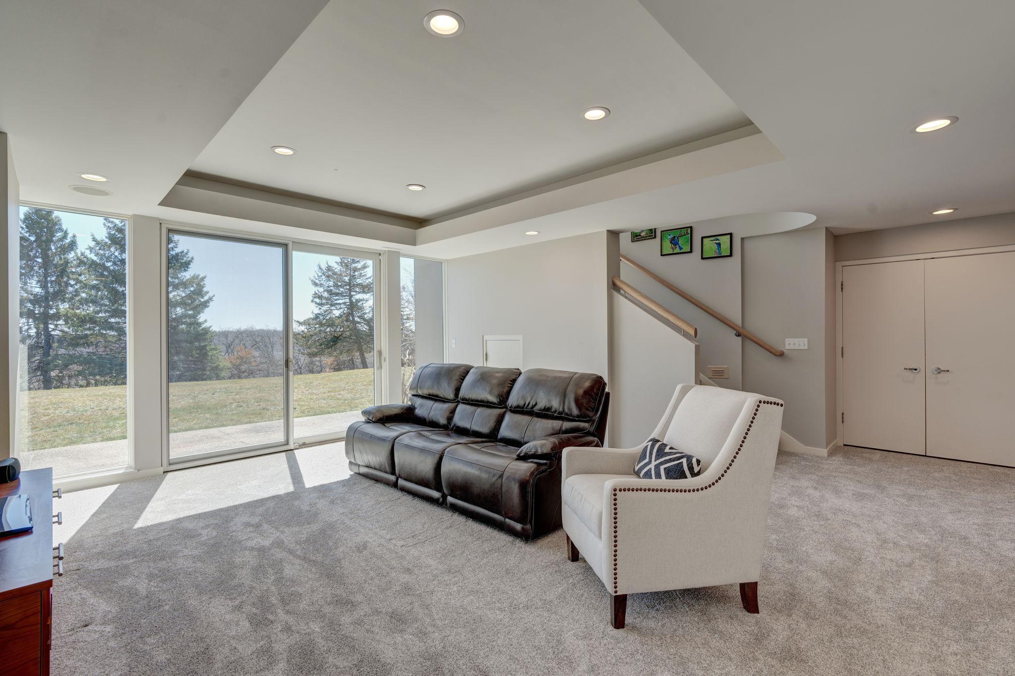 5484 Weatherhill Road SW