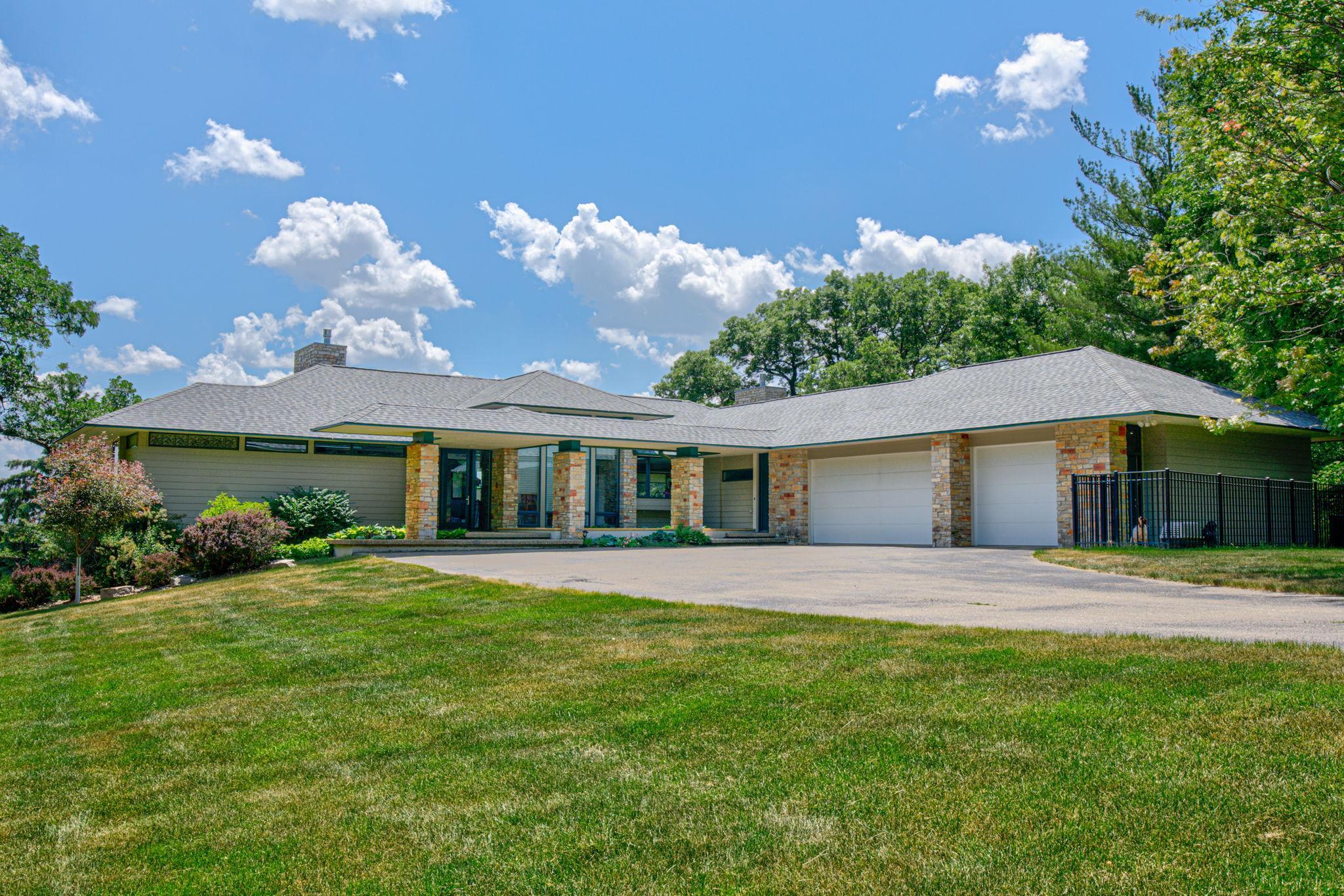 5484 Weatherhill Road SW