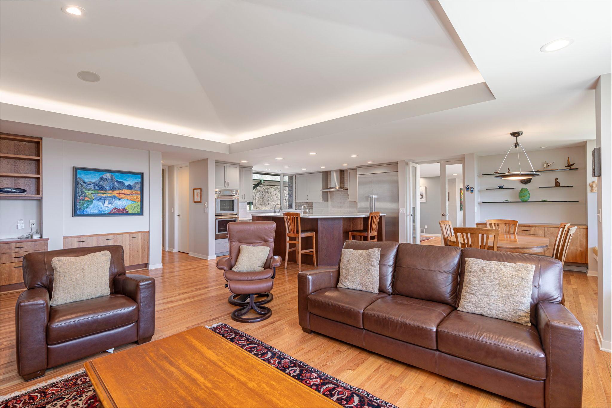 5484 Weatherhill Road SW