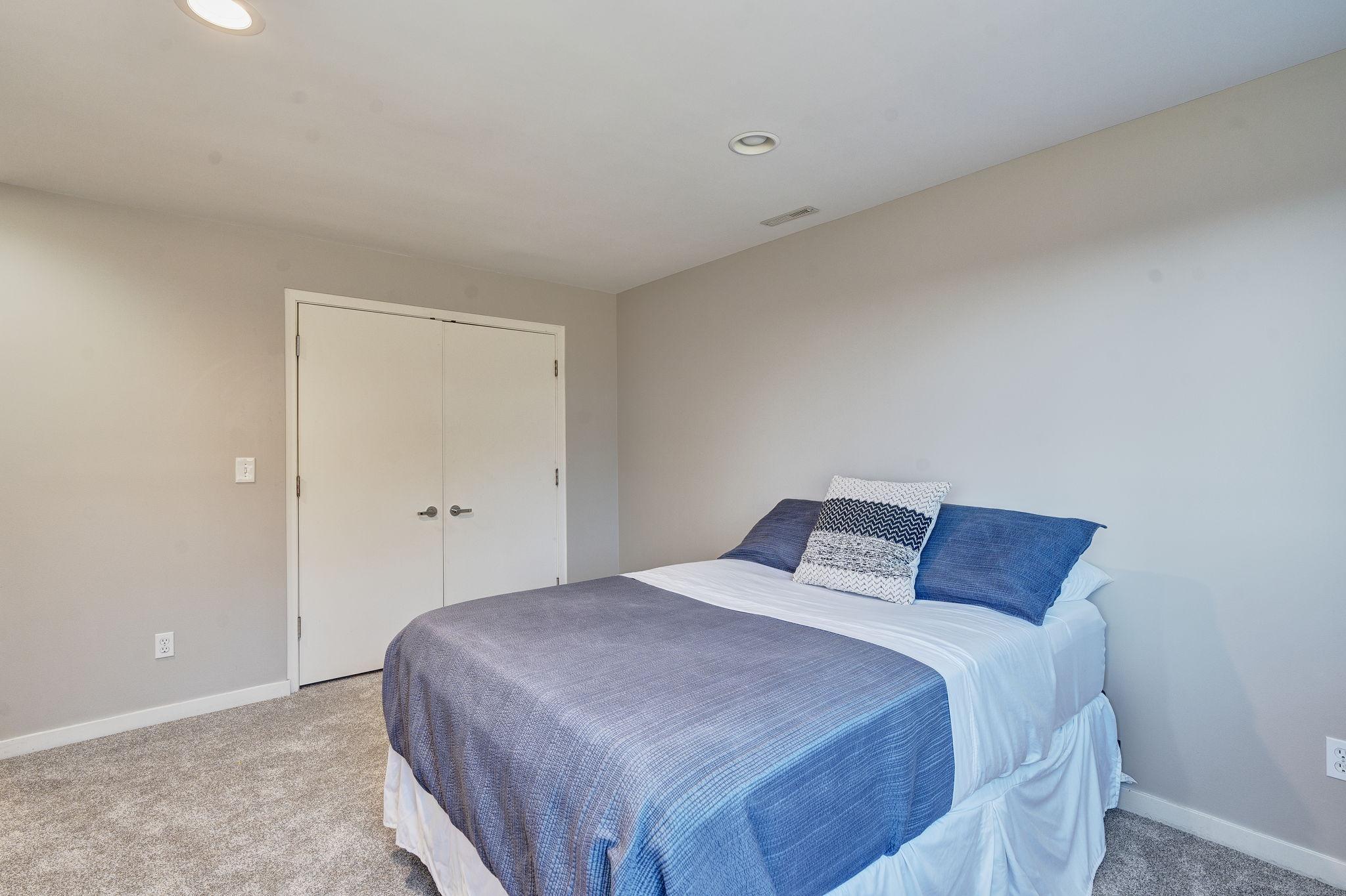 5484 Weatherhill Road SW