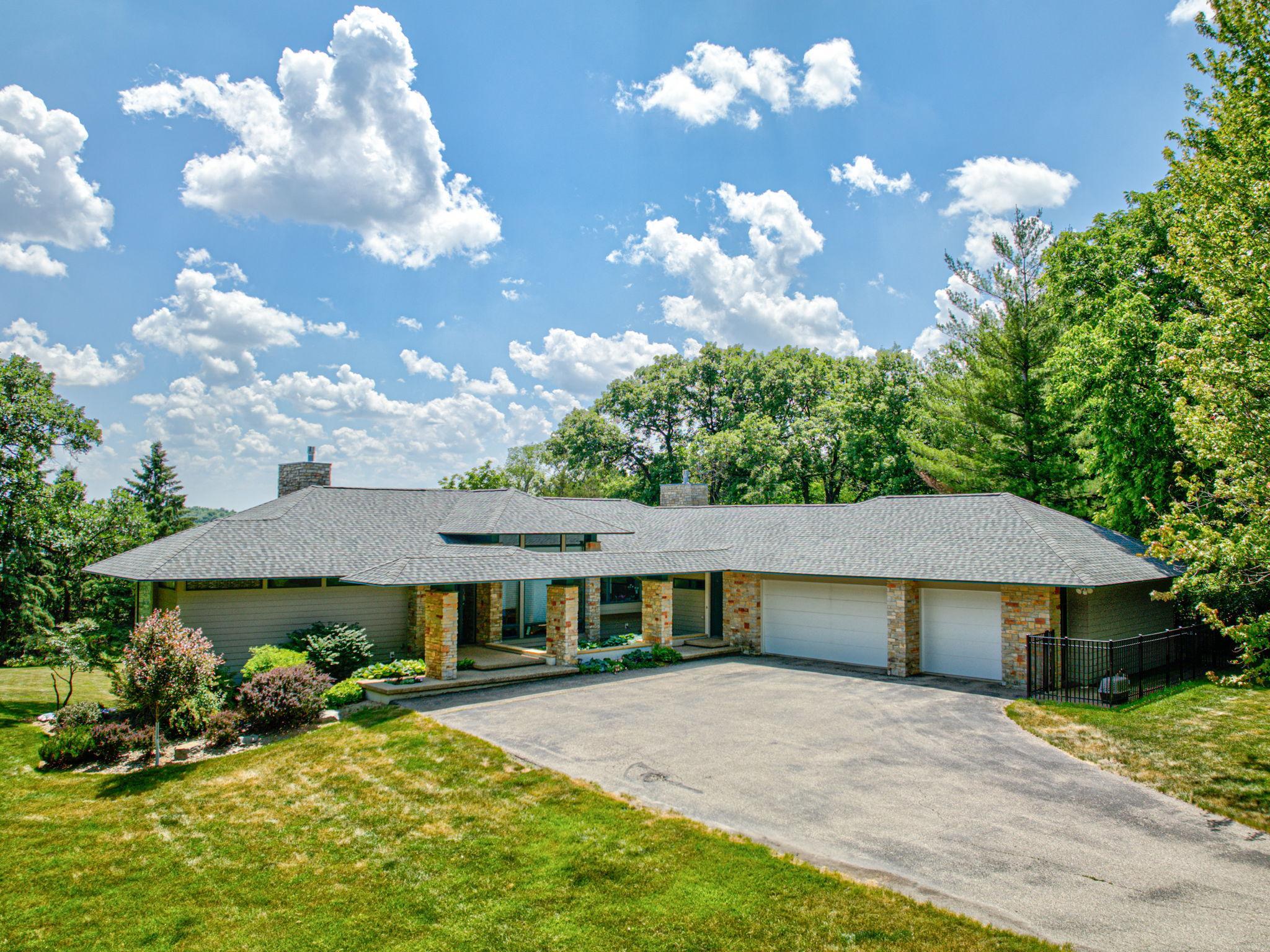 5484 Weatherhill Road SW