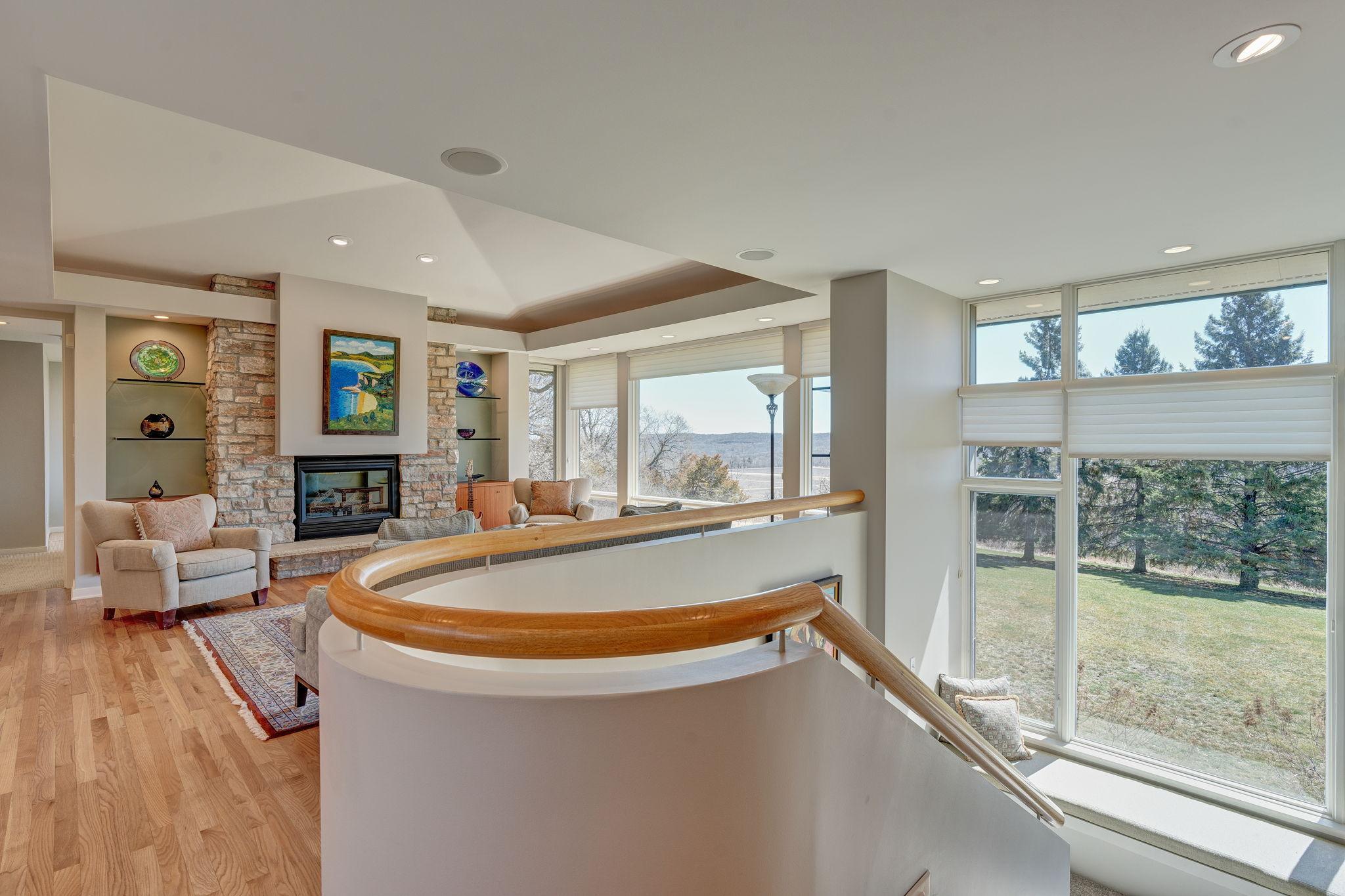 5484 Weatherhill Road SW