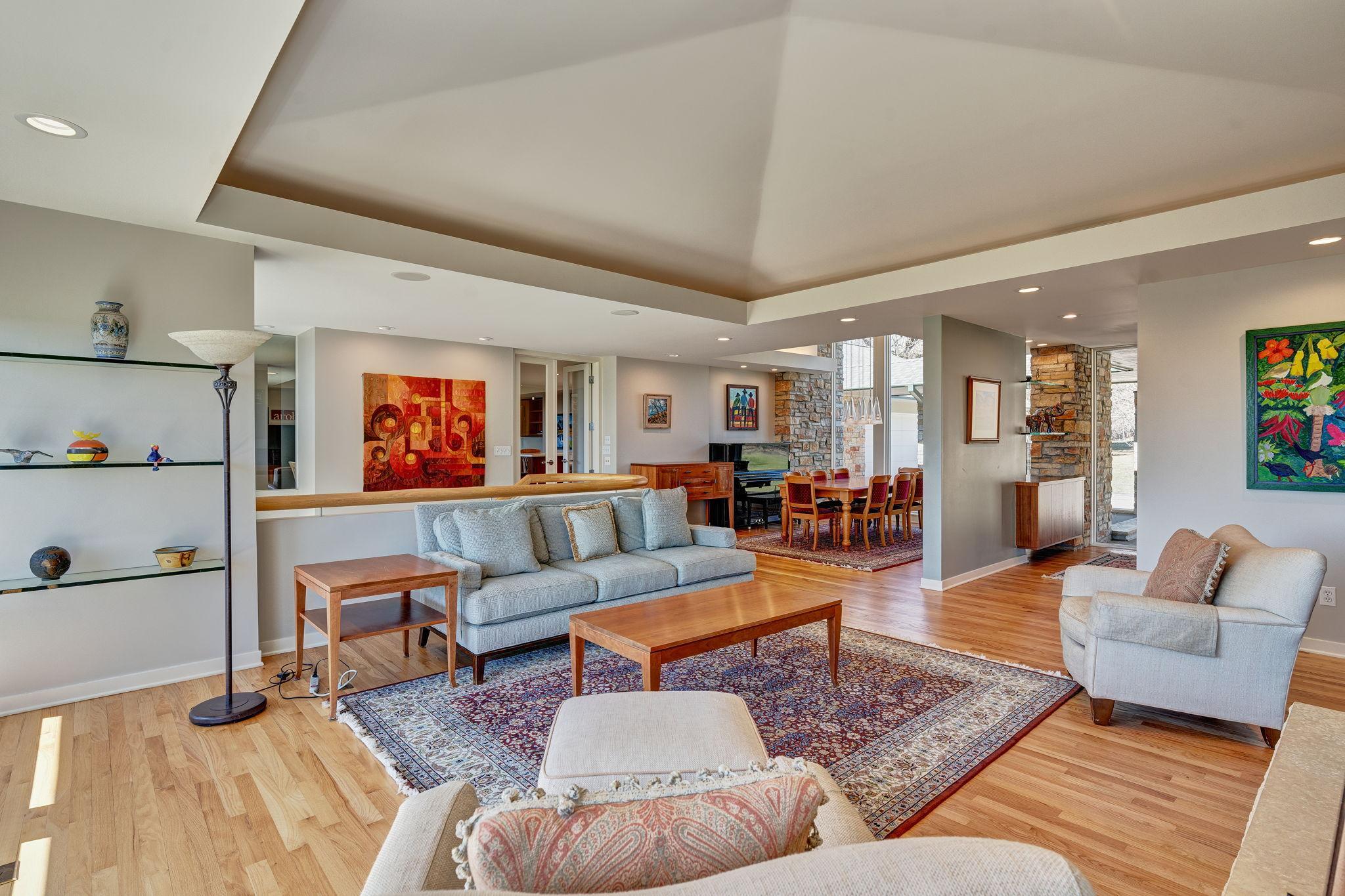 5484 Weatherhill Road SW