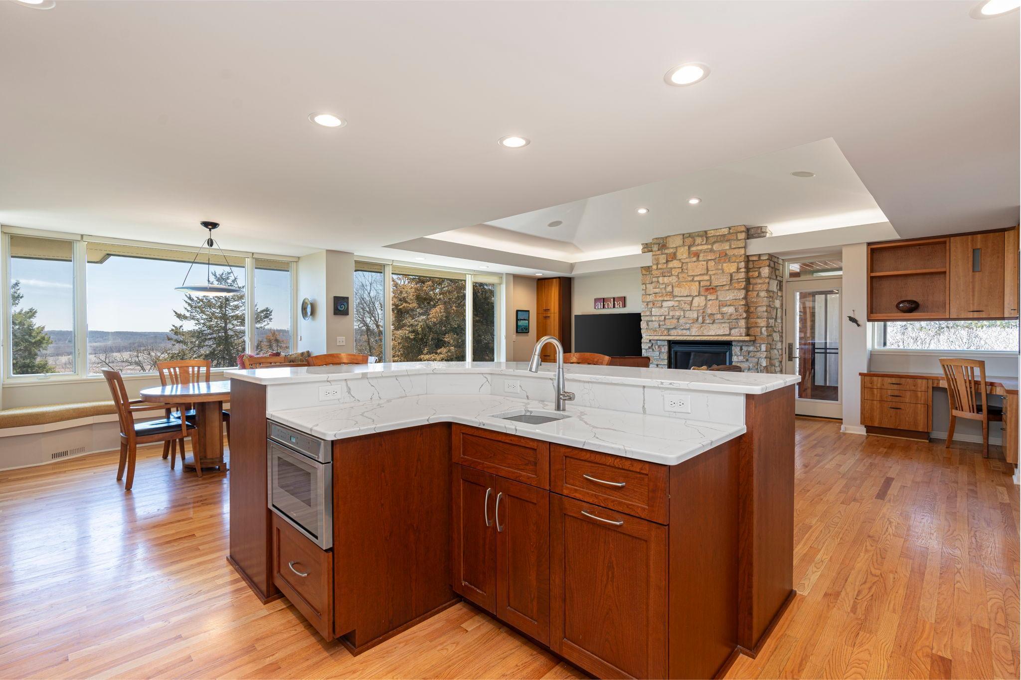 5484 Weatherhill Road SW