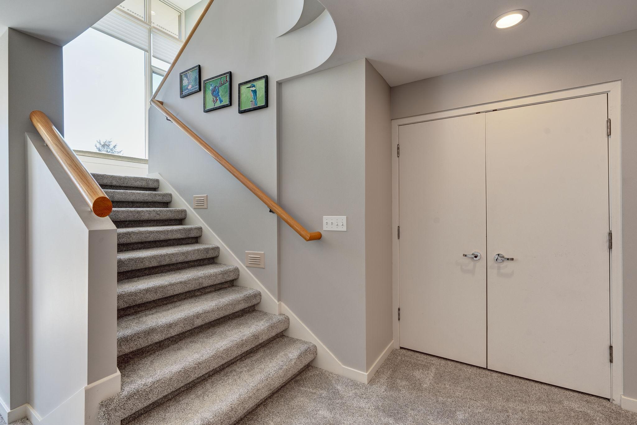 5484 Weatherhill Road SW