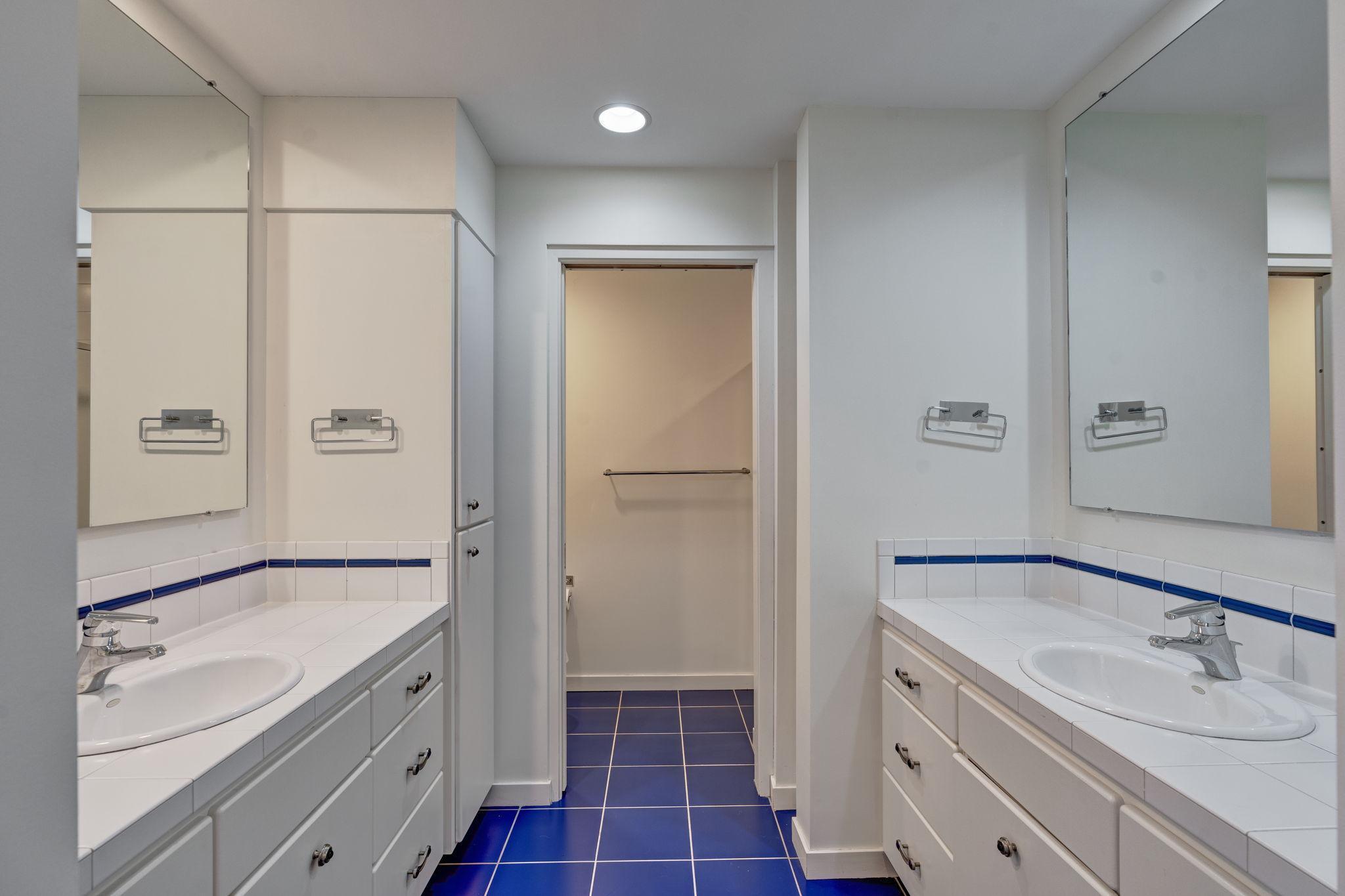 5484 Weatherhill Road SW