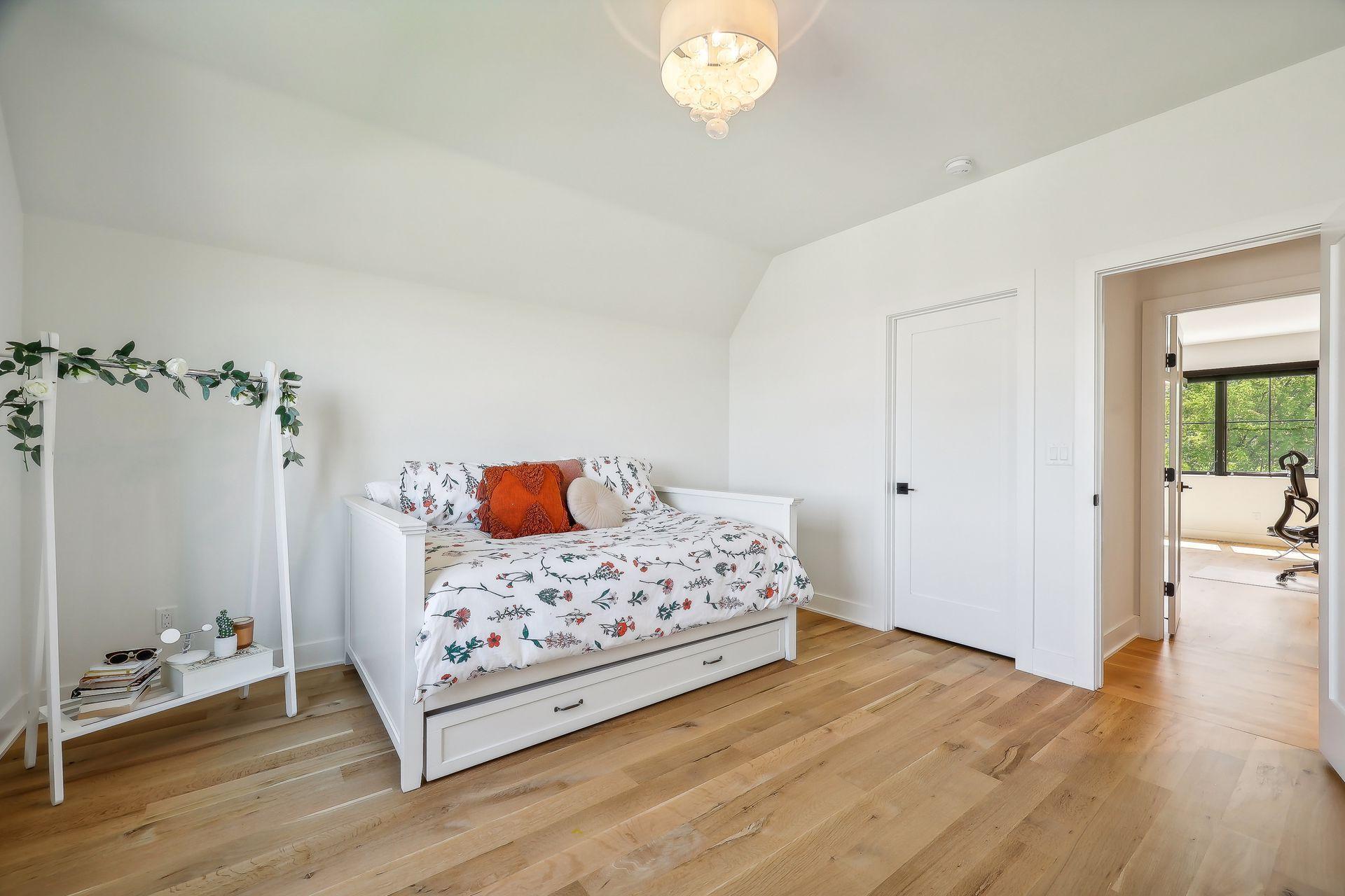 5250 Trident Lane SW