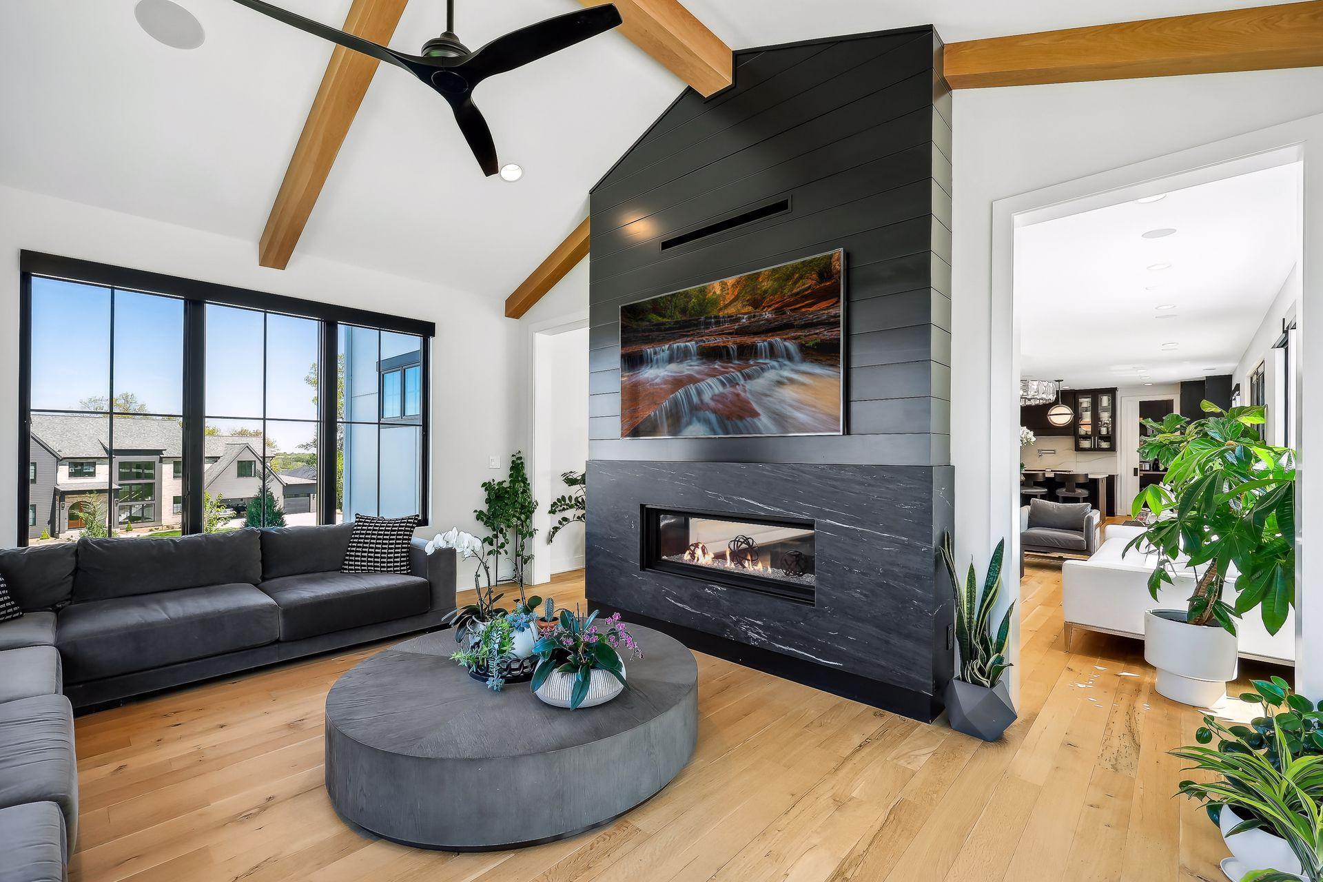 5250 Trident Lane SW