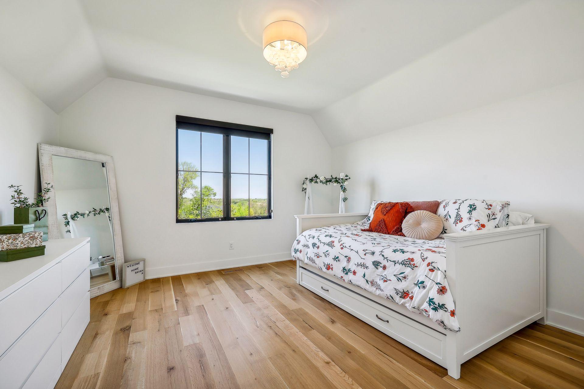 5250 Trident Lane SW