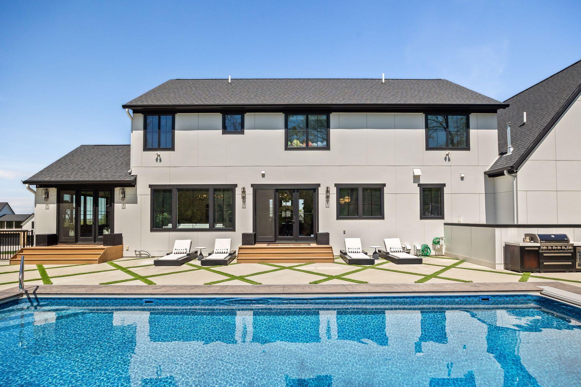 5250 Trident Lane SW