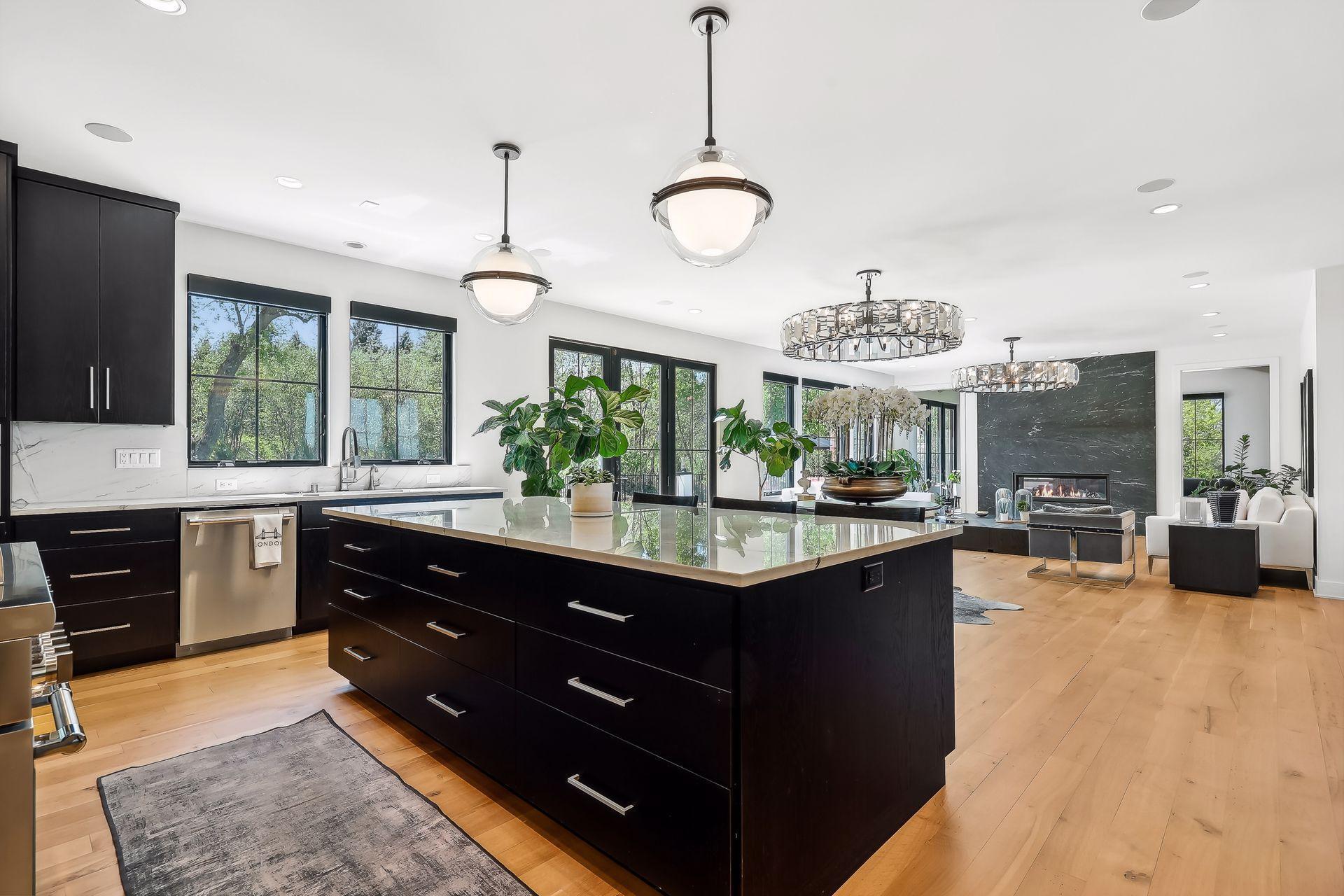 5250 Trident Lane SW