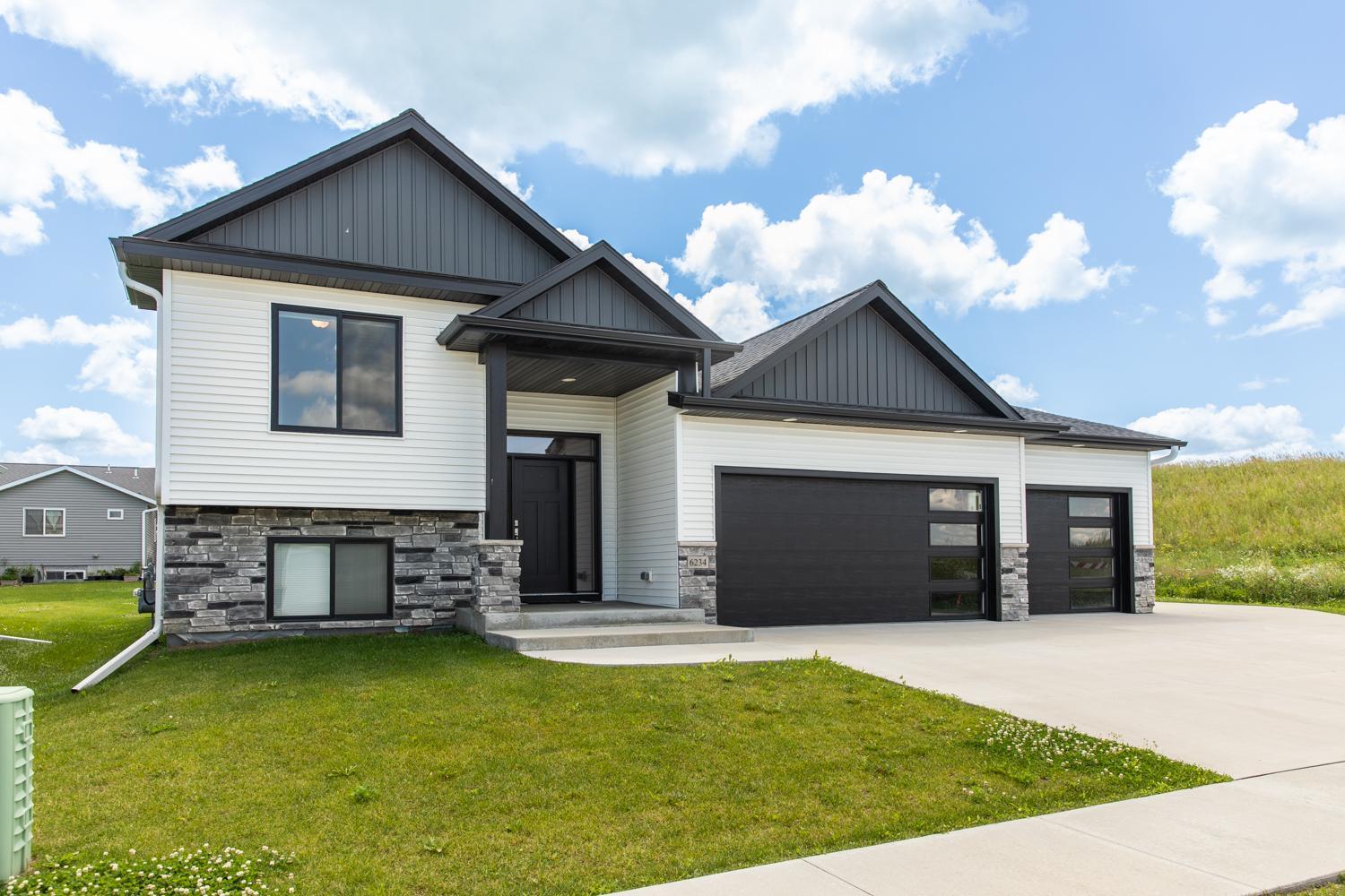 6234 Sandstone Street NW