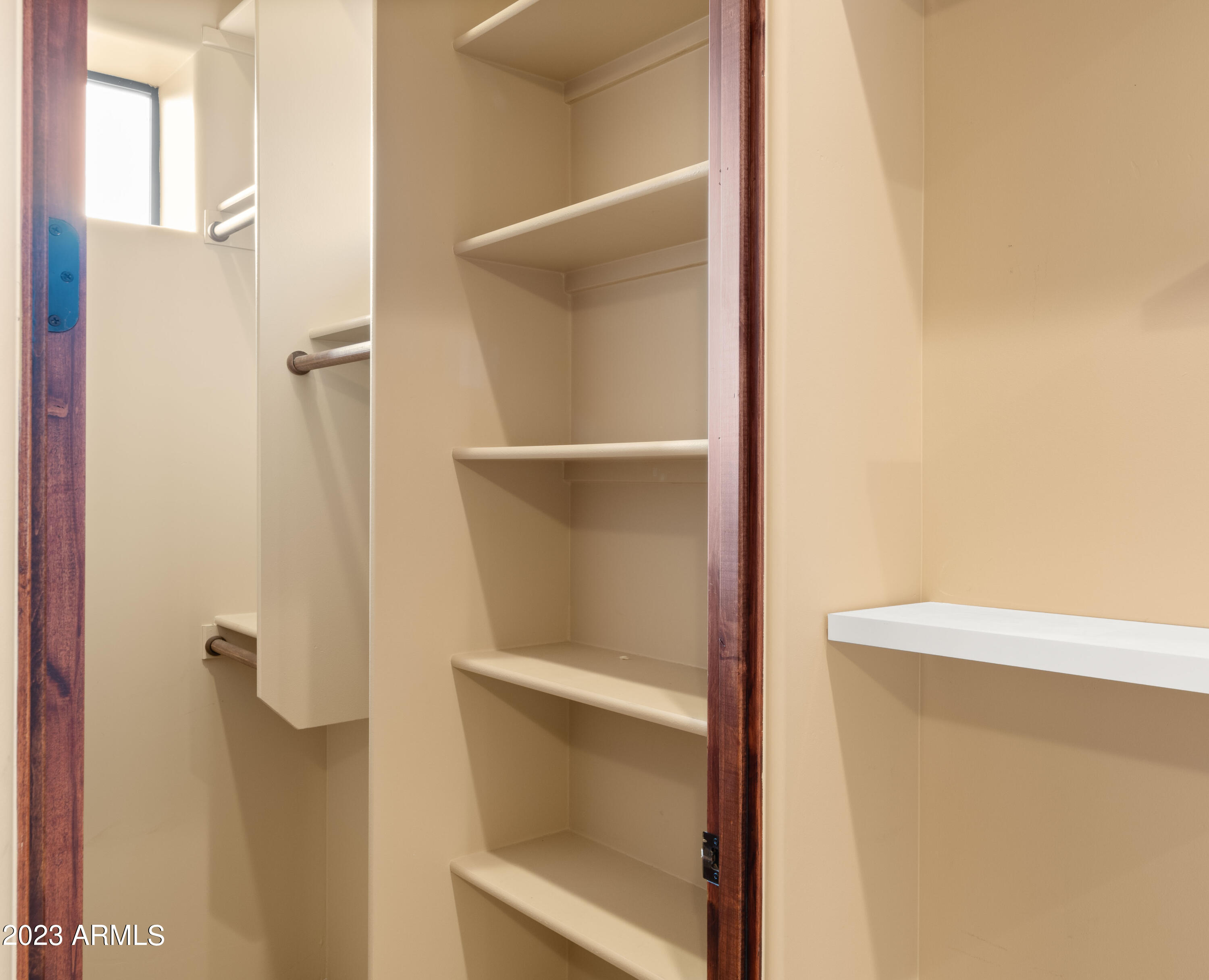 15435 N CABRILLO Drive