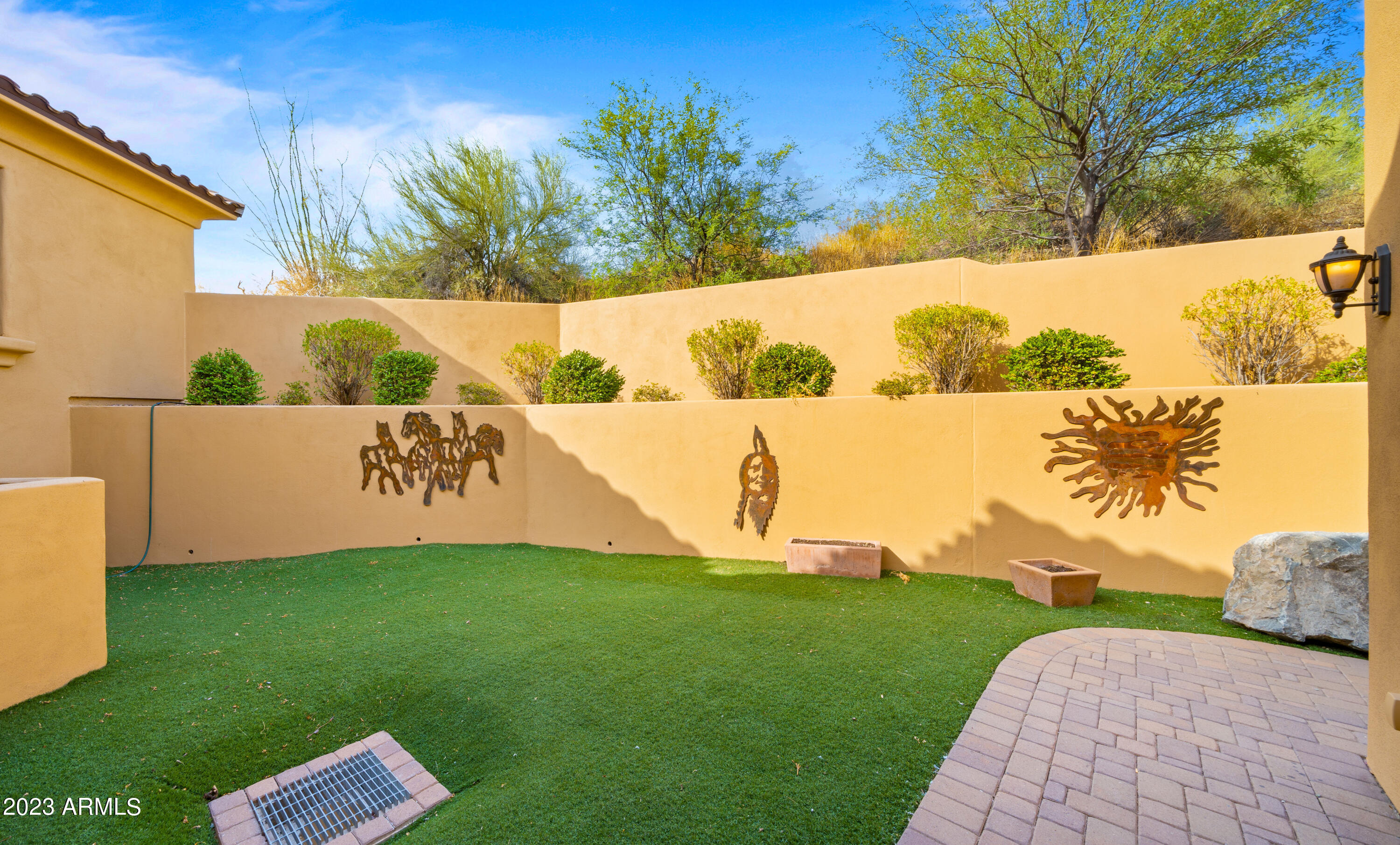 15435 N CABRILLO Drive