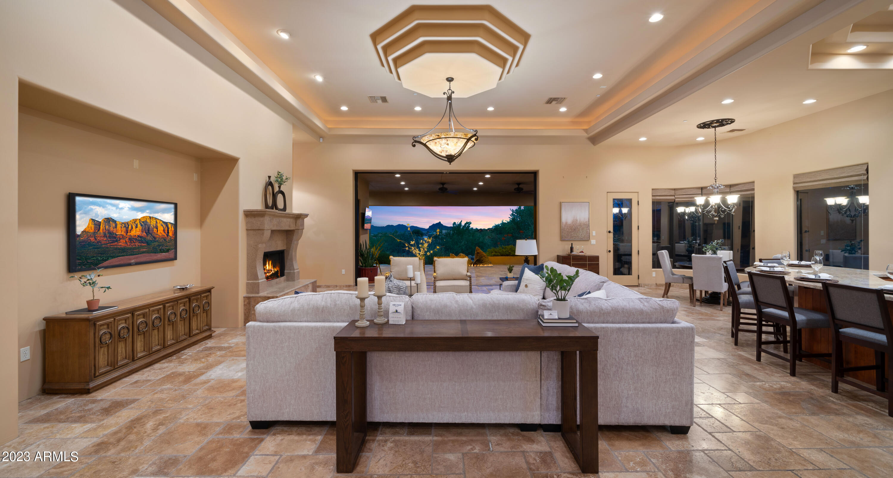 15435 N CABRILLO Drive