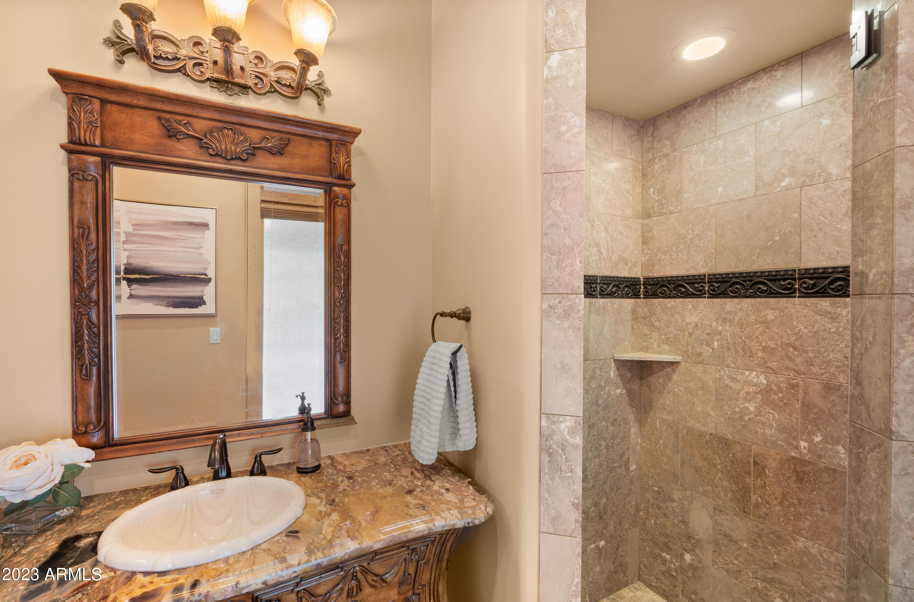 15435 N CABRILLO Drive