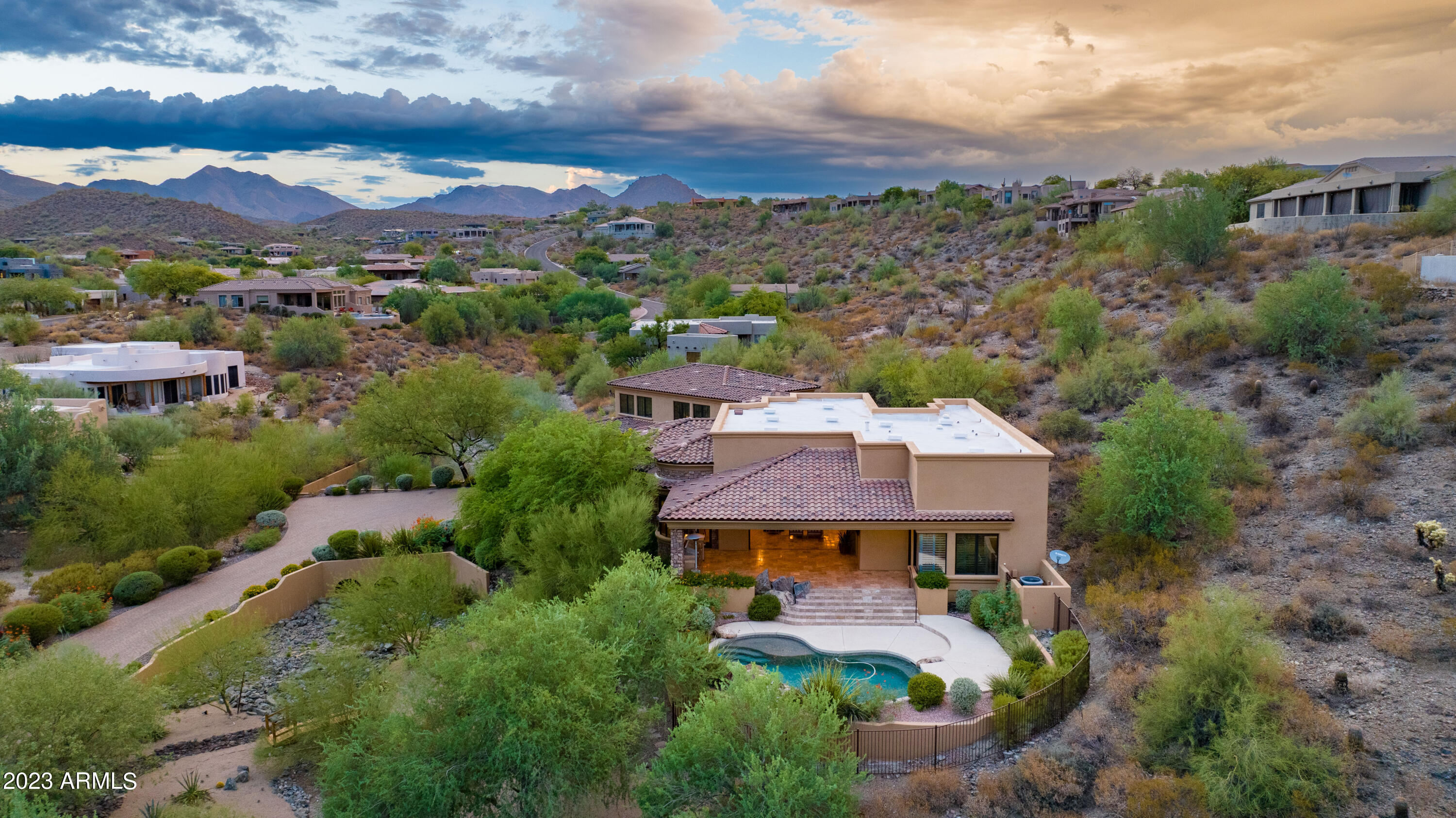 15435 N CABRILLO Drive