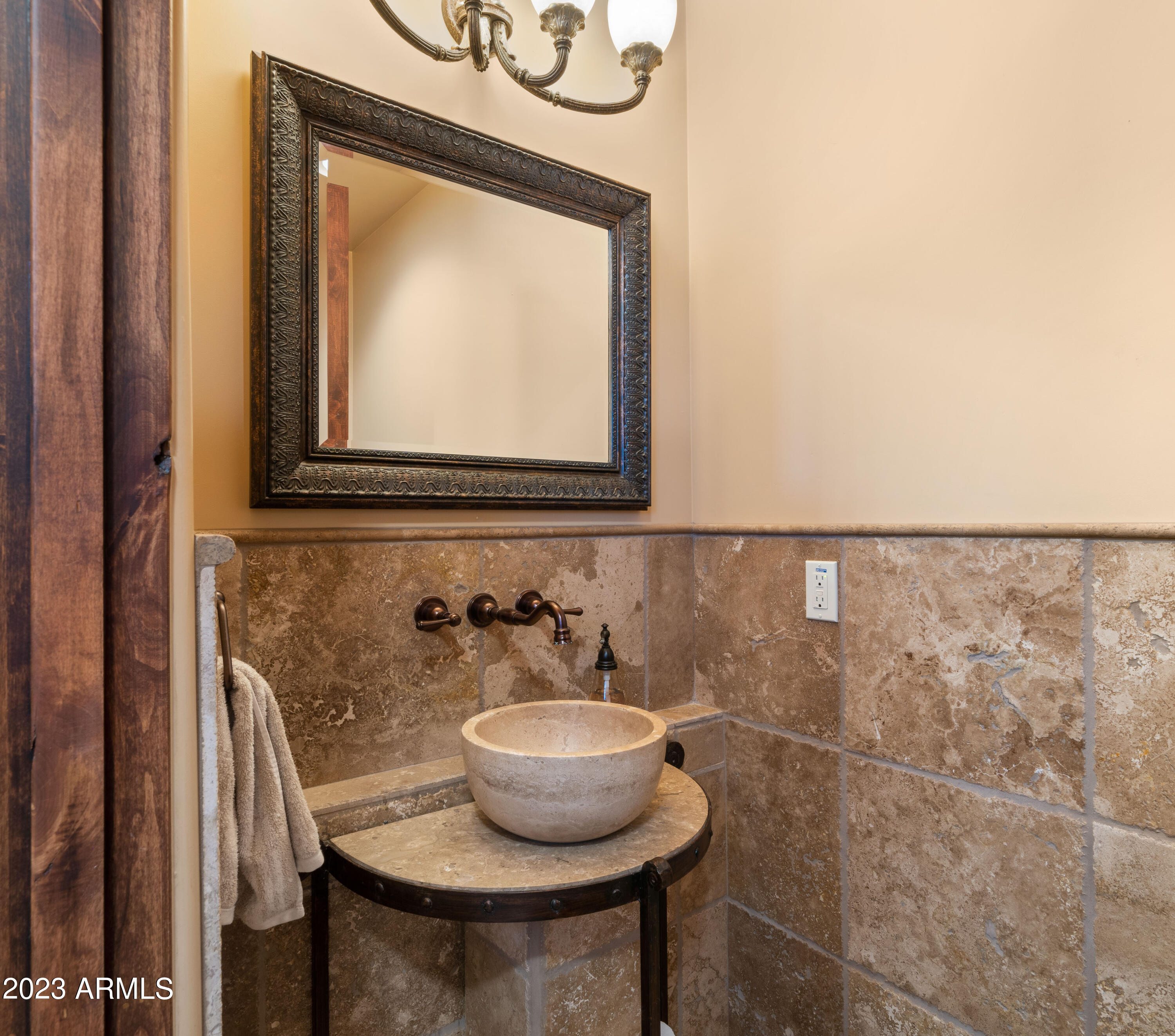 15435 N CABRILLO Drive