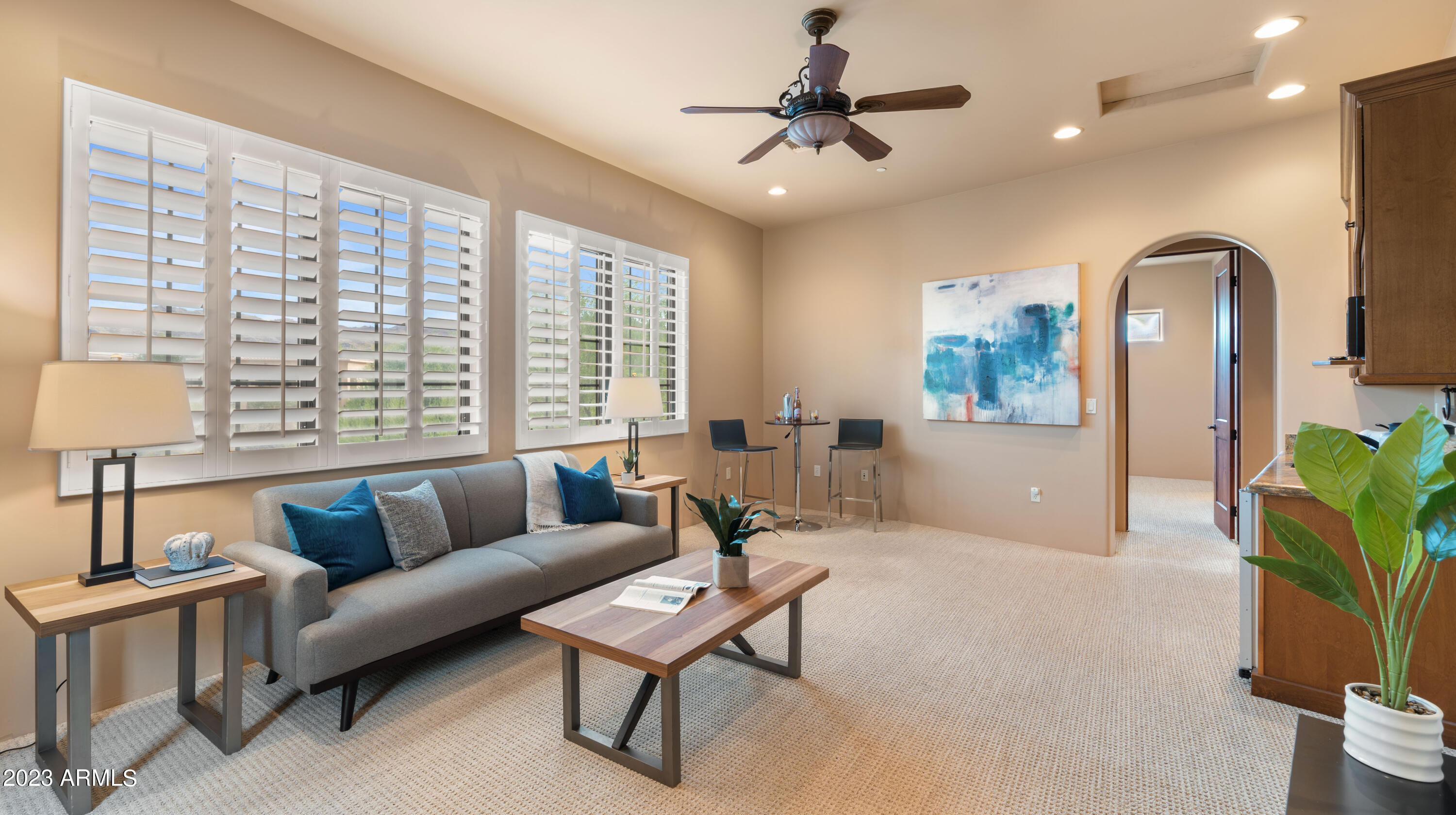 15435 N CABRILLO Drive