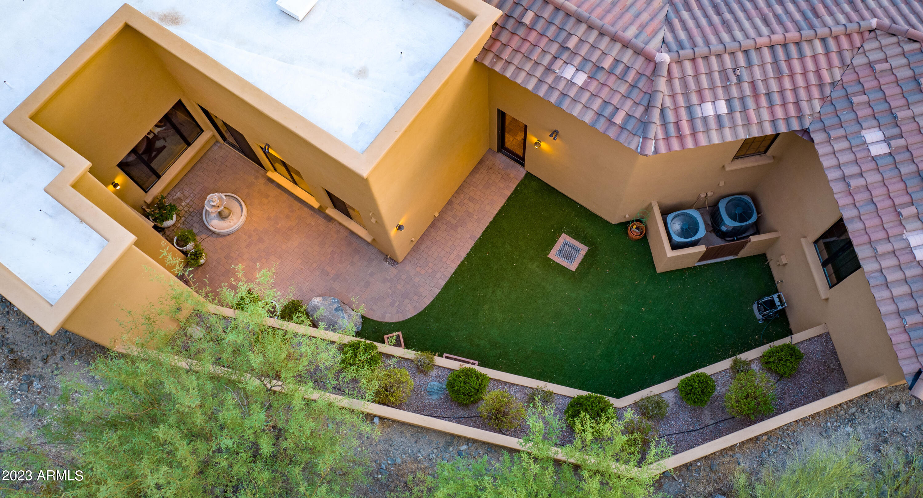 15435 N CABRILLO Drive