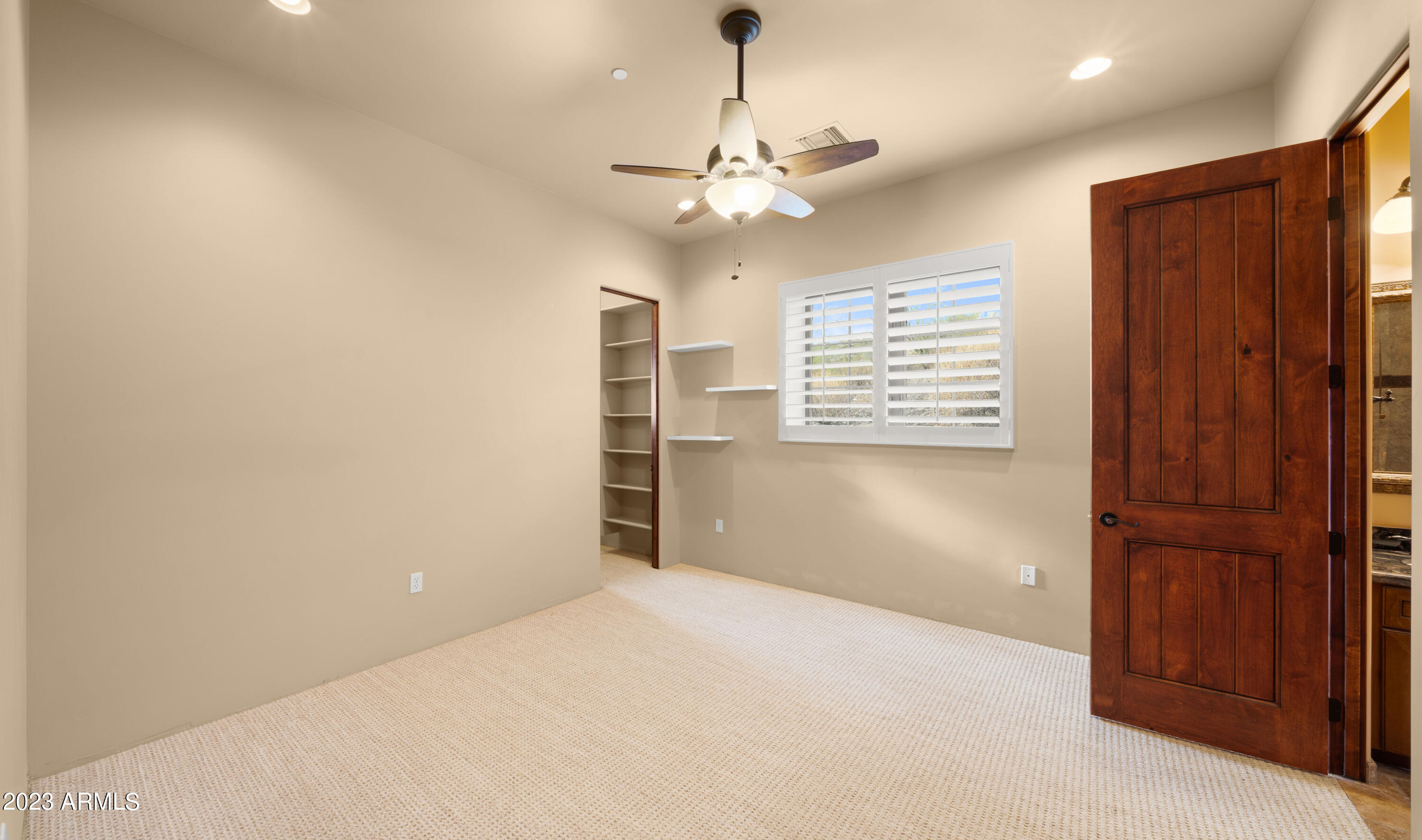 15435 N CABRILLO Drive