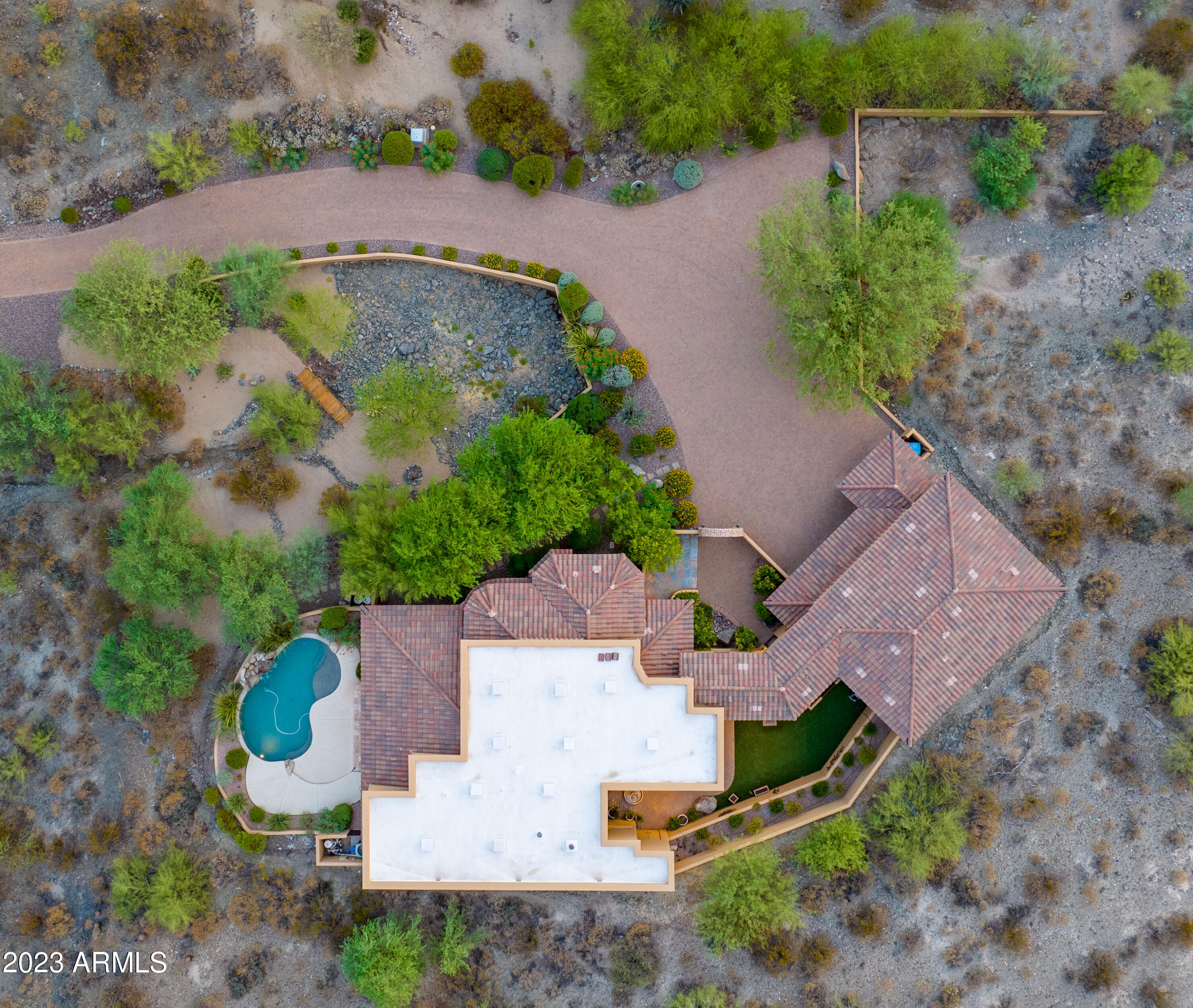 15435 N CABRILLO Drive