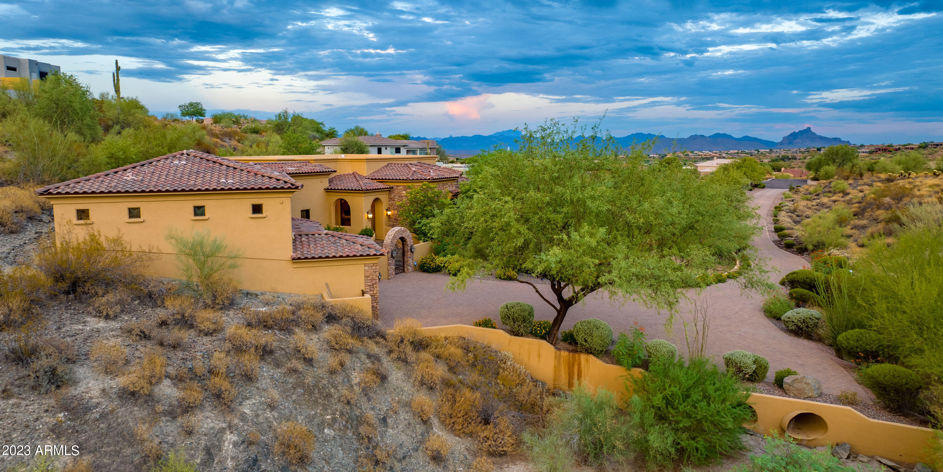 15435 N CABRILLO Drive