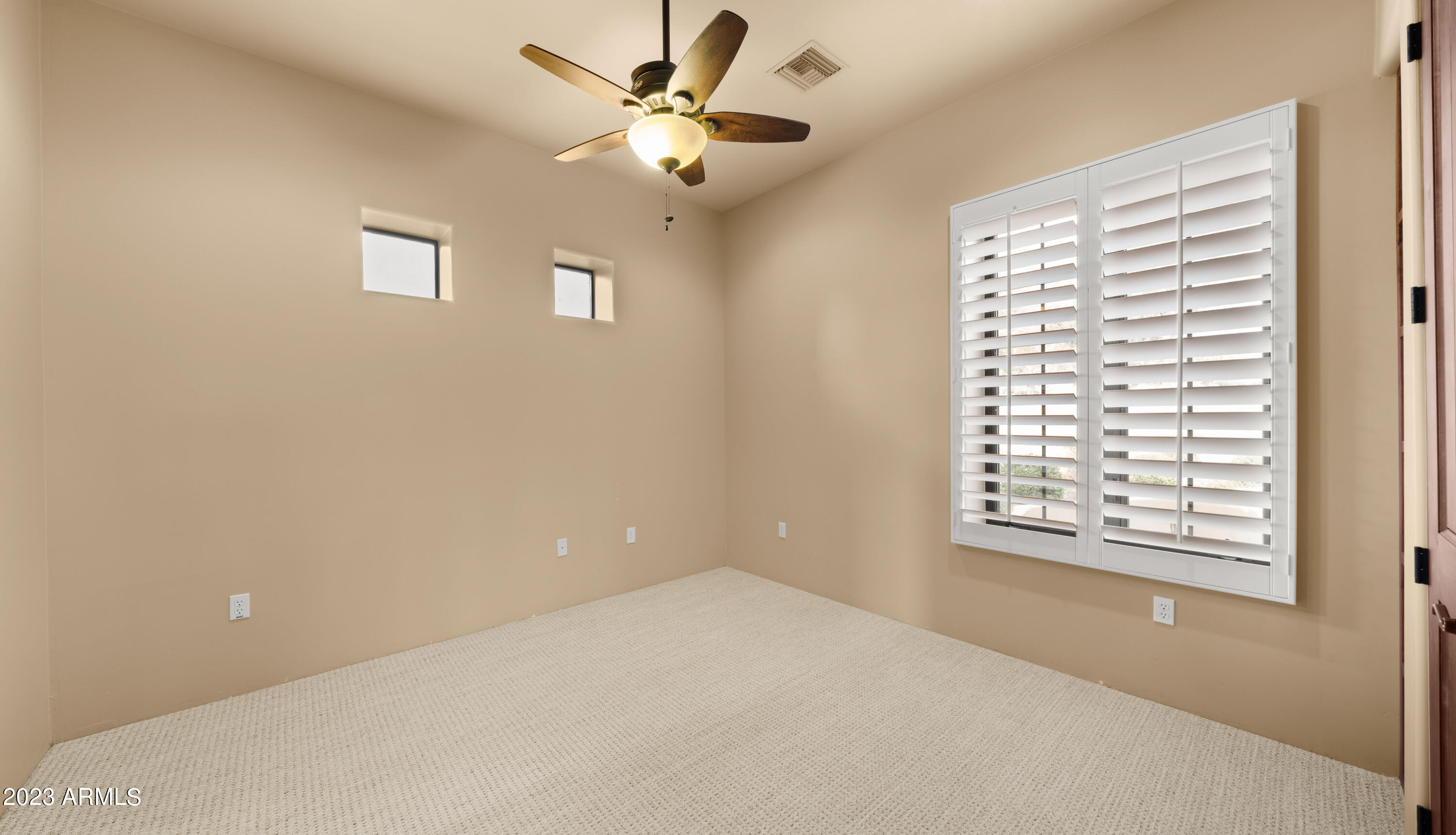 15435 N CABRILLO Drive