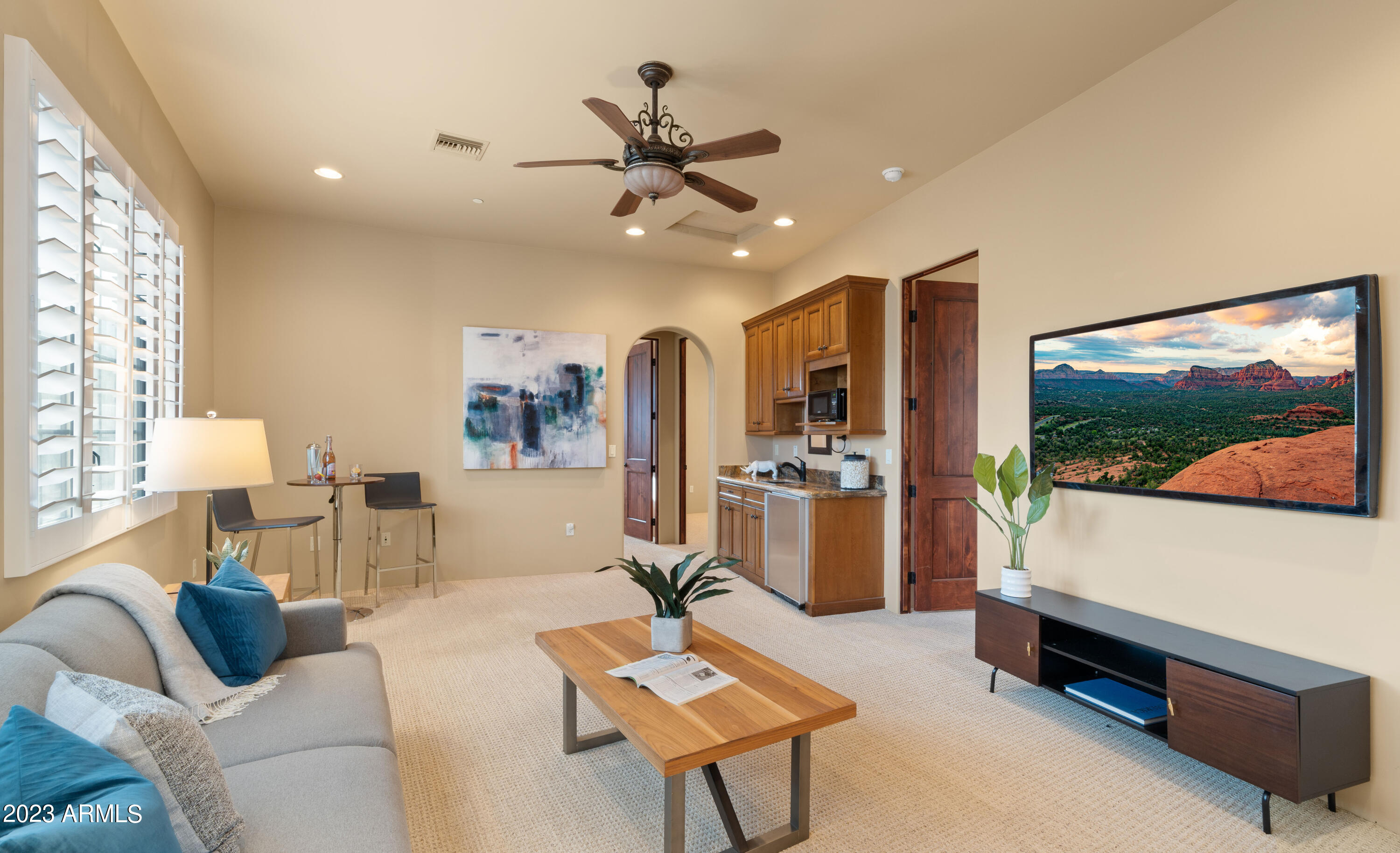 15435 N CABRILLO Drive