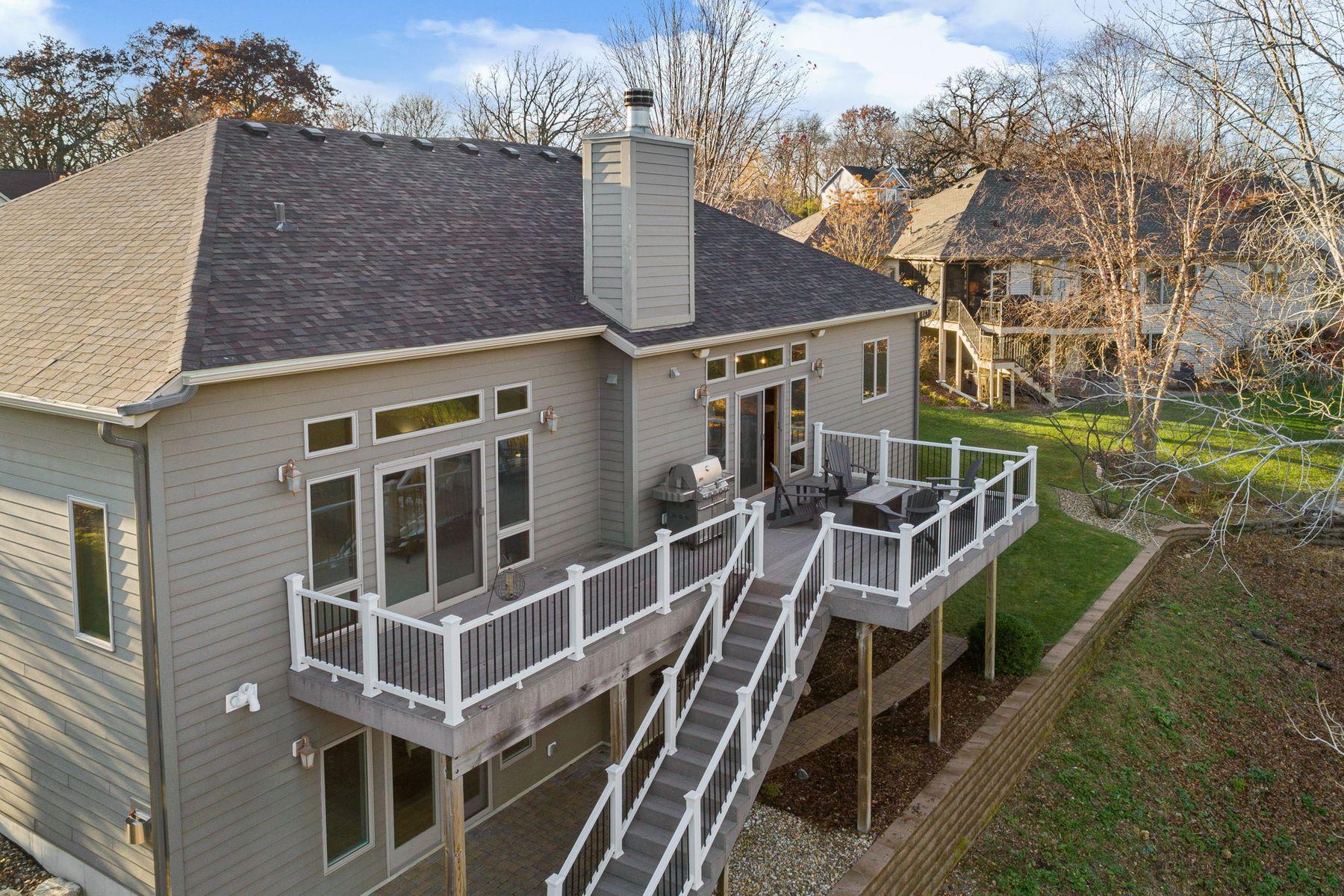 4920 Scenic View Drive SW