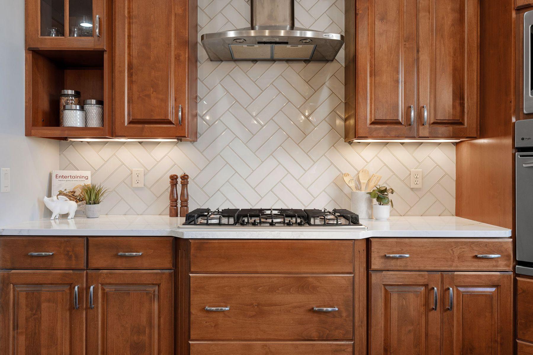 4920 Scenic View Drive SW