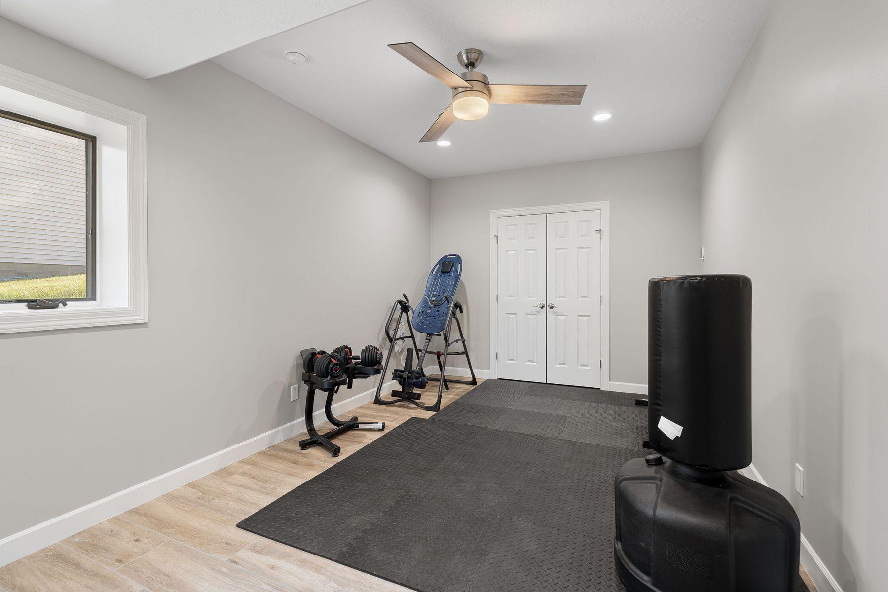 4920 Scenic View Drive SW