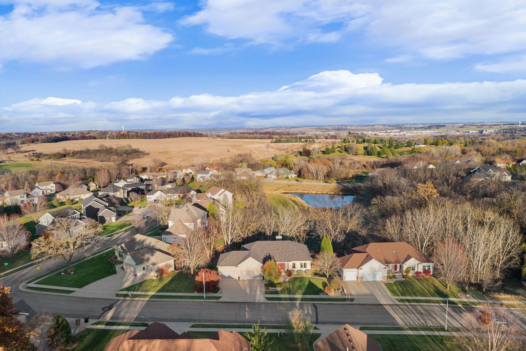 4920 Scenic View Drive SW