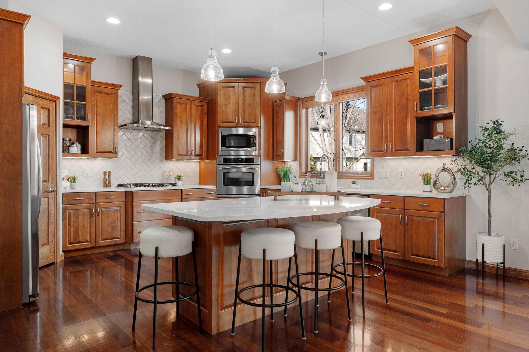 4920 Scenic View Drive SW