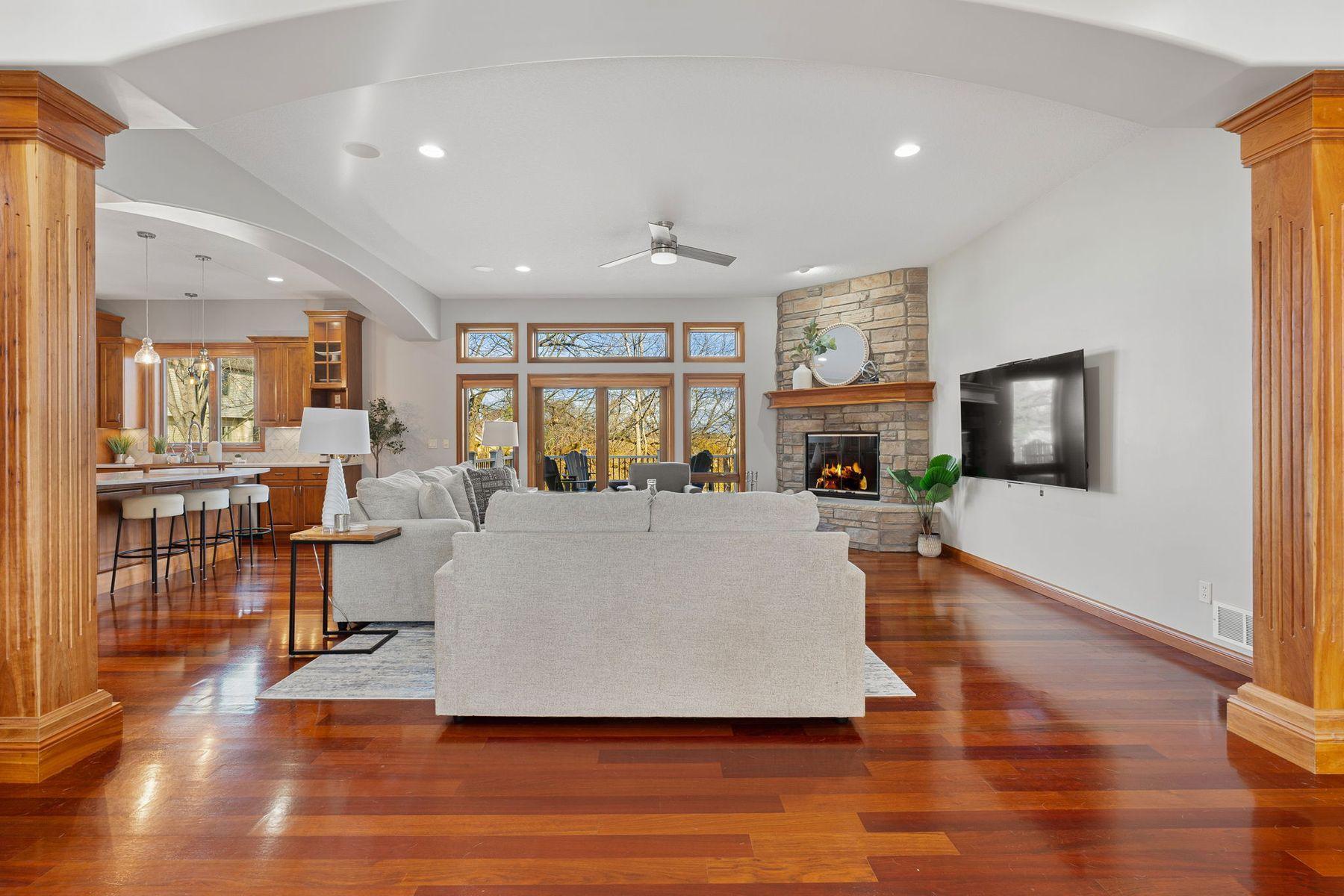 4920 Scenic View Drive SW