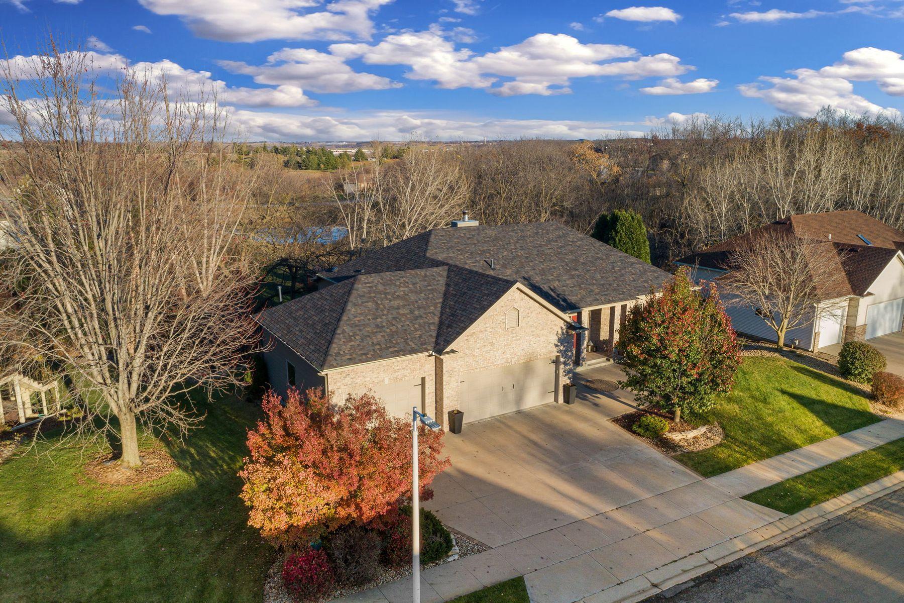 4920 Scenic View Drive SW