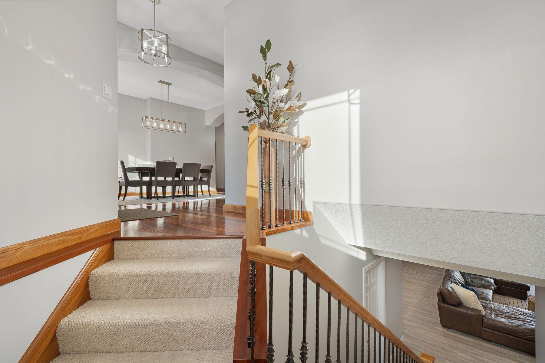 4920 Scenic View Drive SW