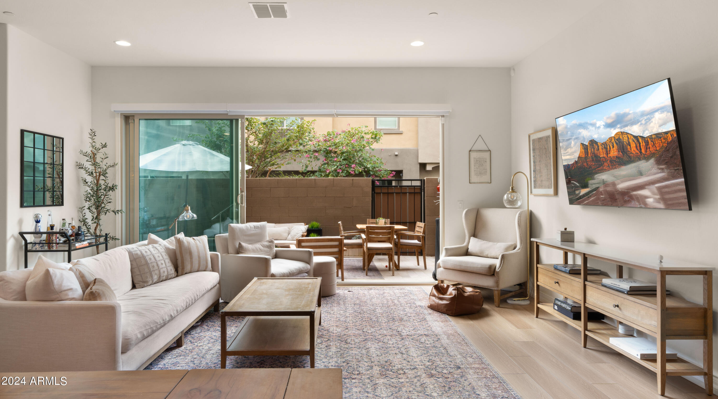 7457 E CONQUISTADORES Drive