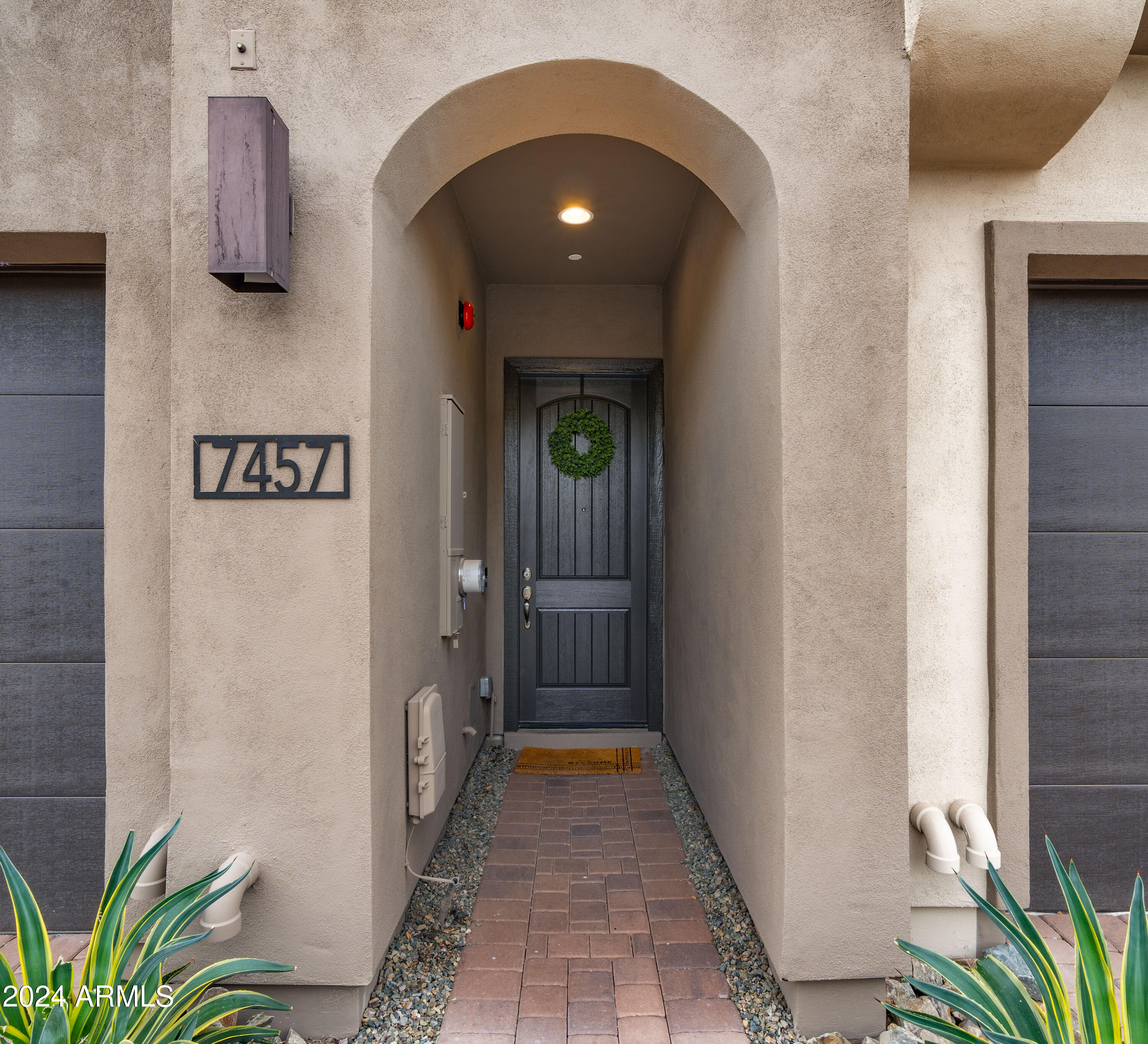 7457 E CONQUISTADORES Drive