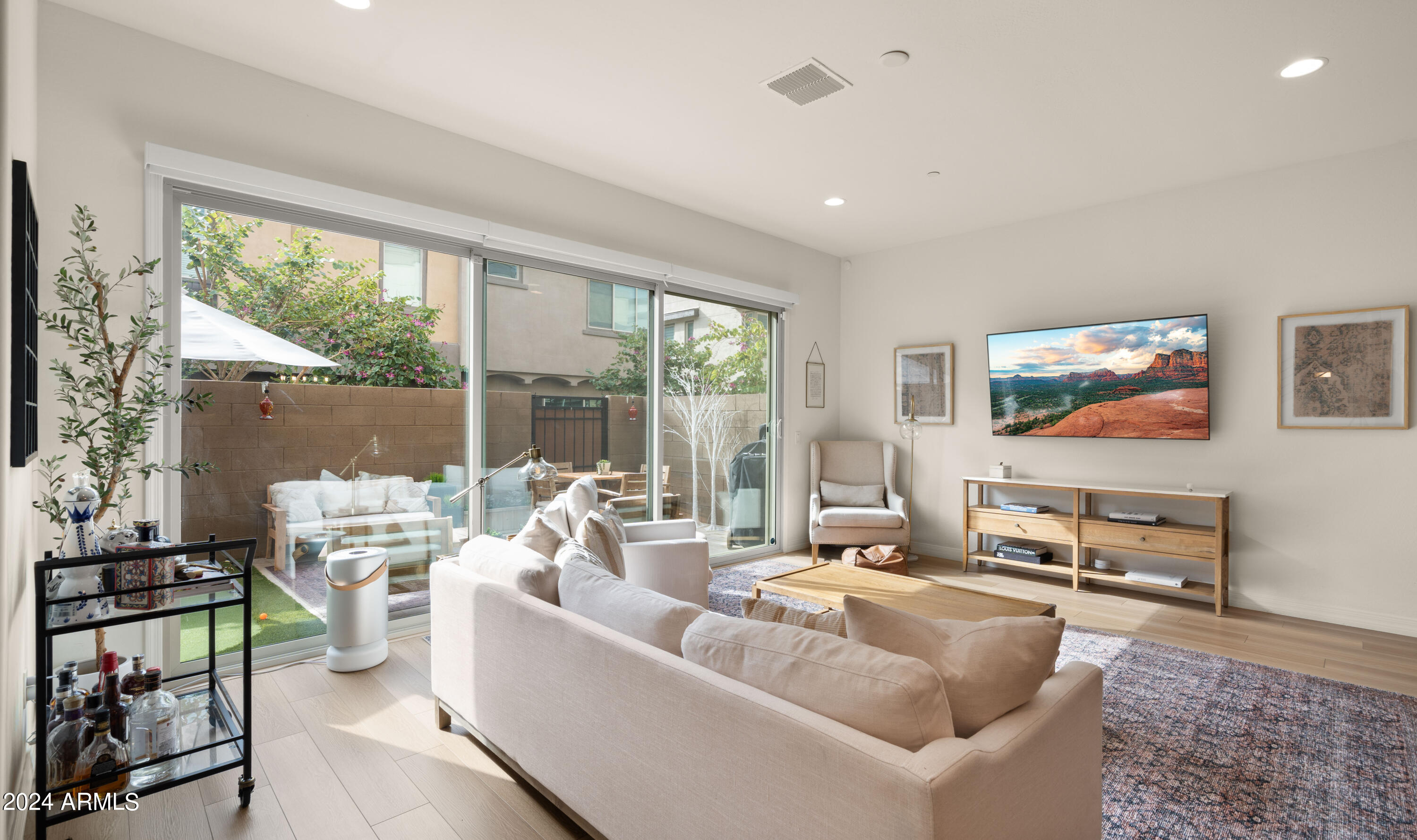 7457 E CONQUISTADORES Drive