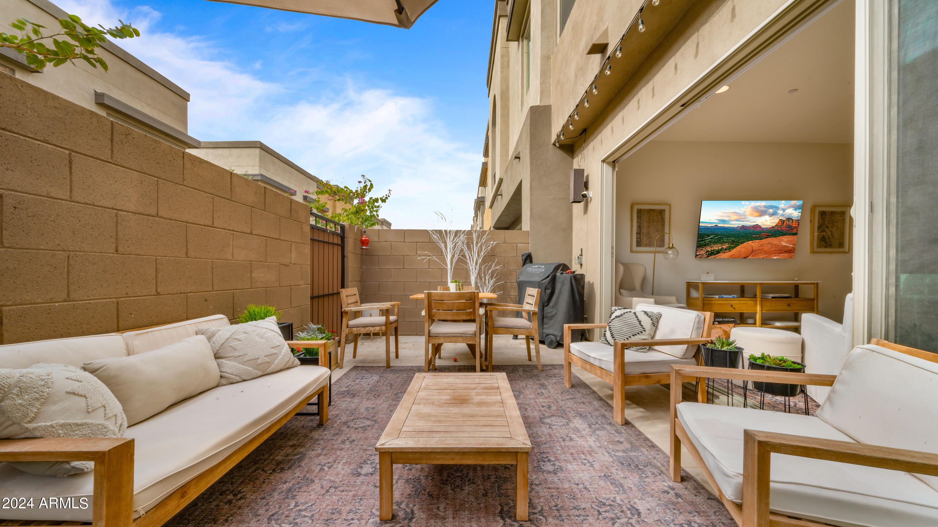 7457 E CONQUISTADORES Drive