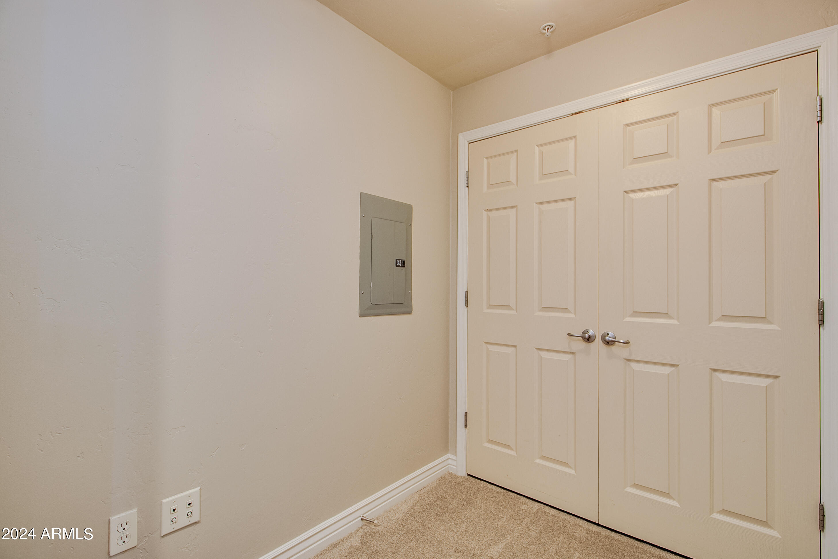 5450 E DEER VALLEY Drive, 4004