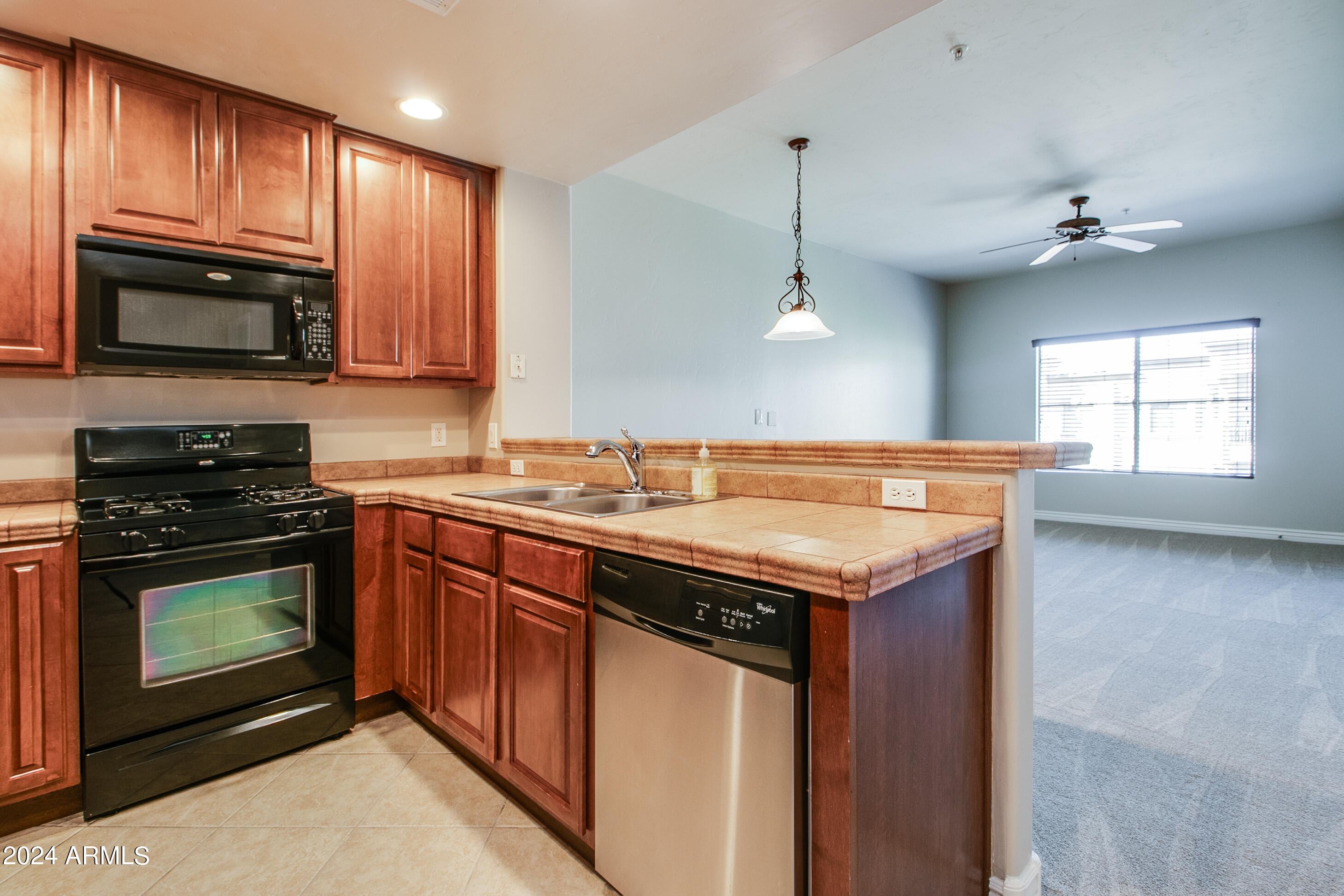 5450 E DEER VALLEY Drive, 4004