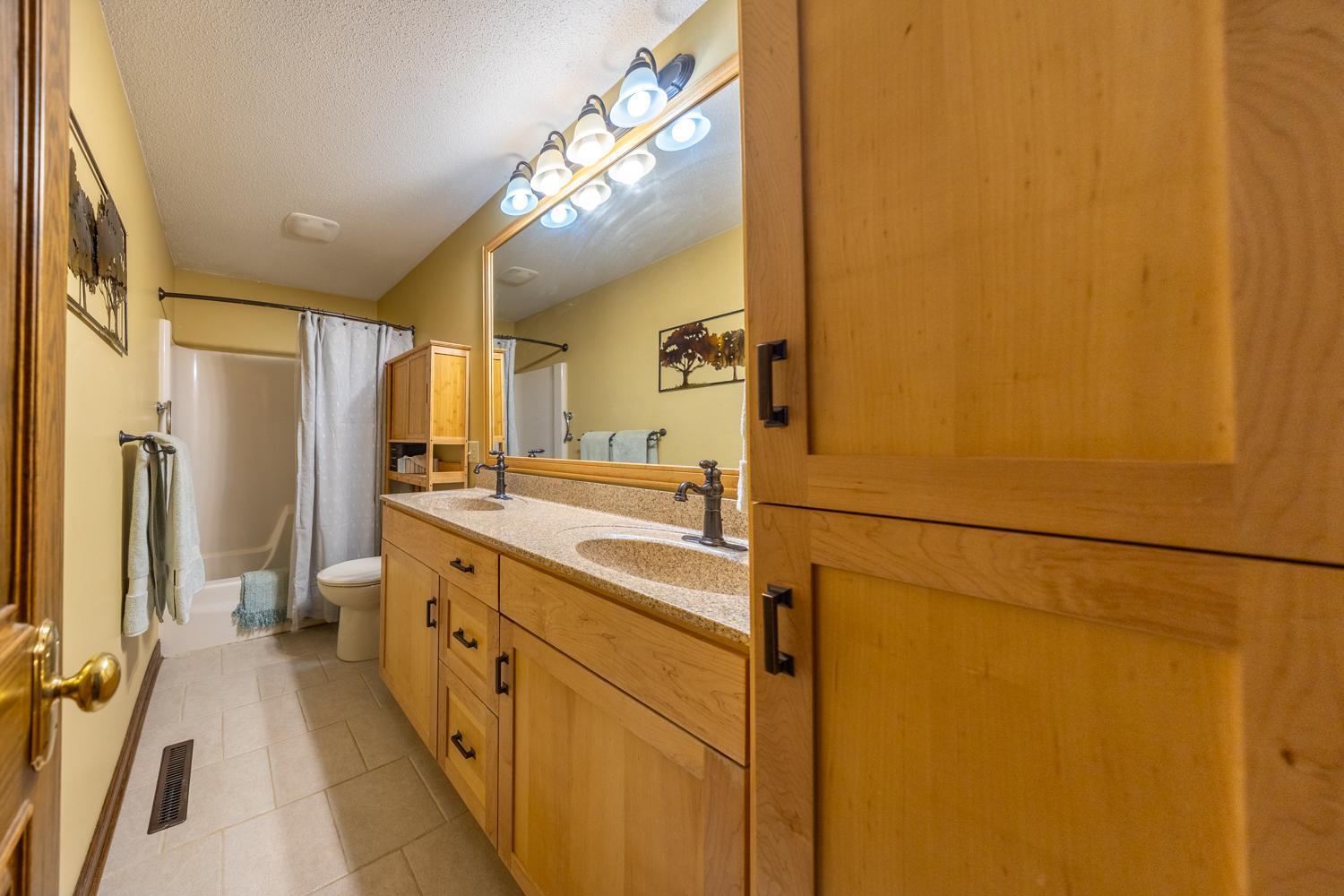 5491 Creekwood Court SE