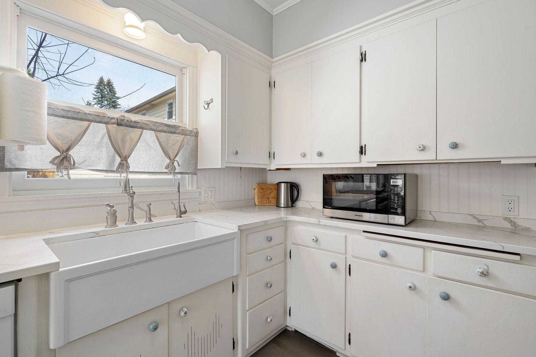 815 7th Avenue SW