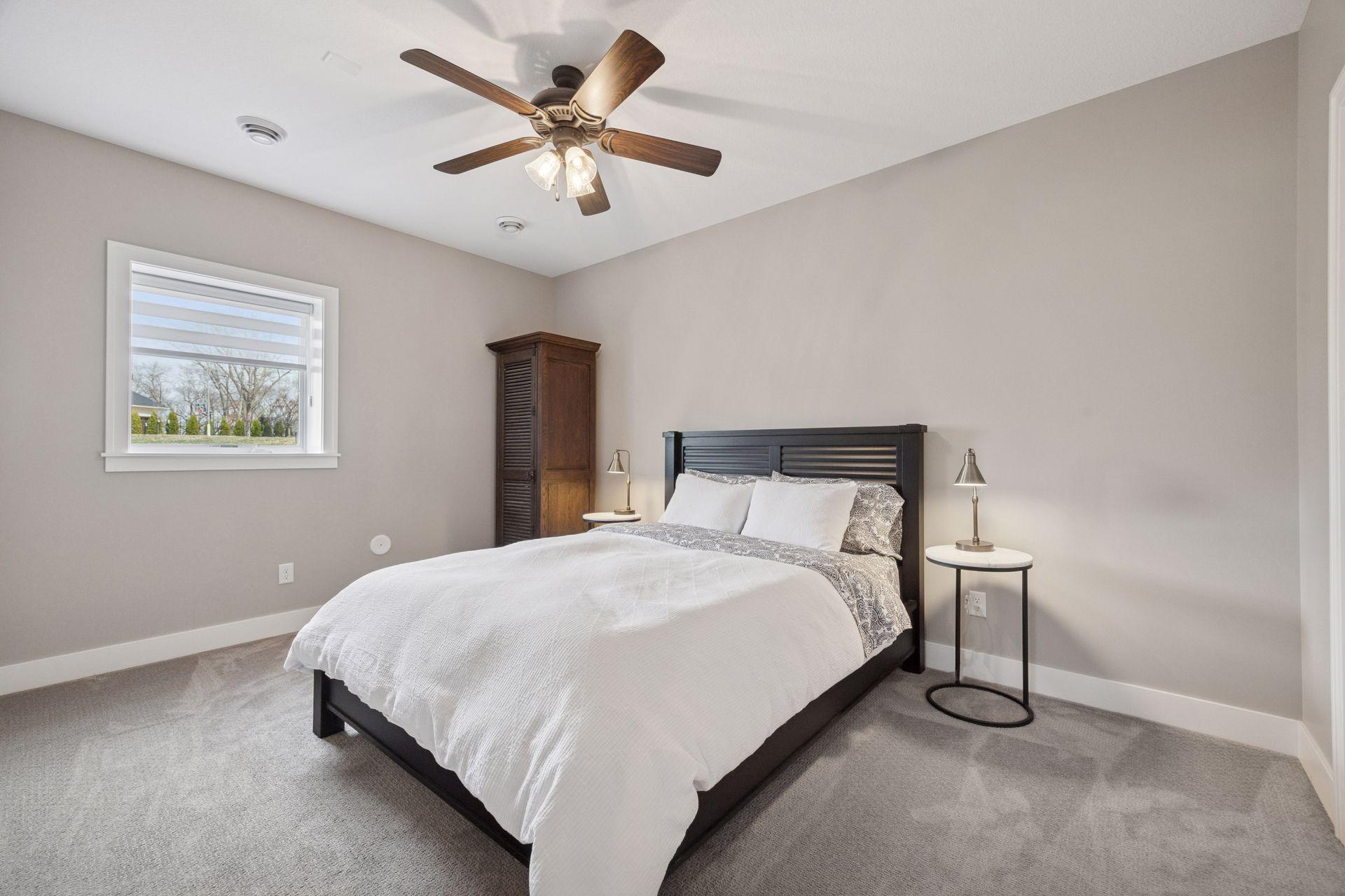 2989 Monarch Lane SW