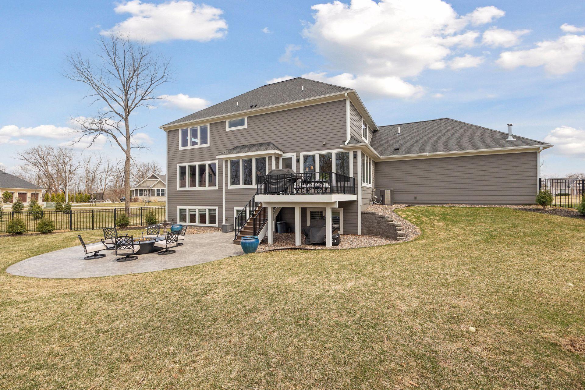 2989 Monarch Lane SW