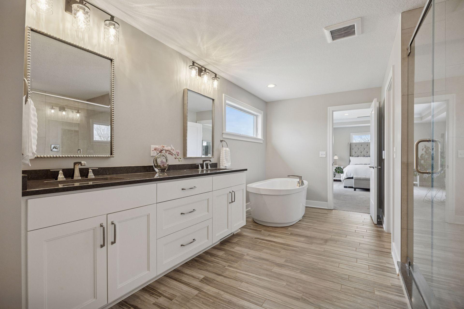 2989 Monarch Lane SW